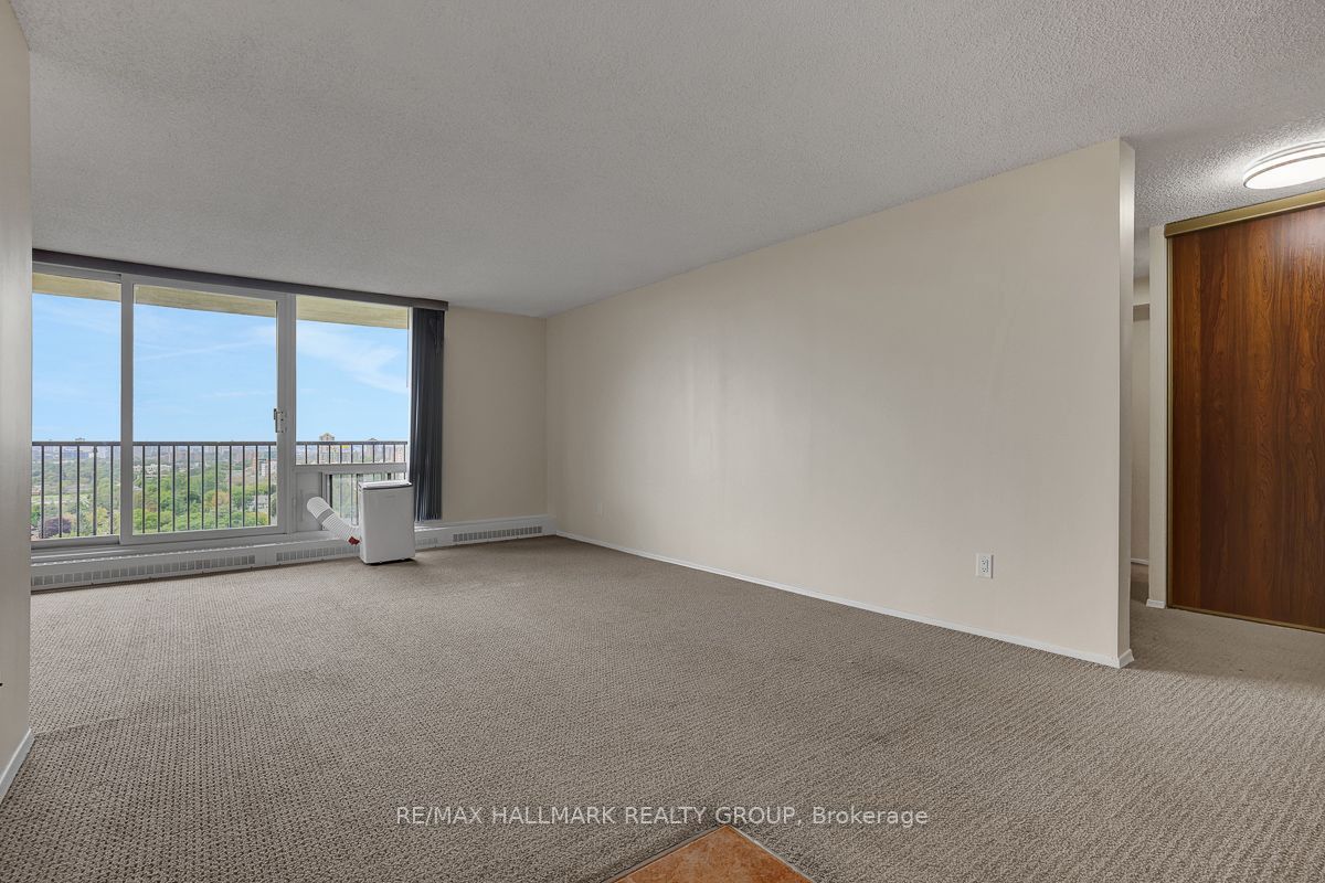 665 Bathgate Drive 1601 Property Photo 11