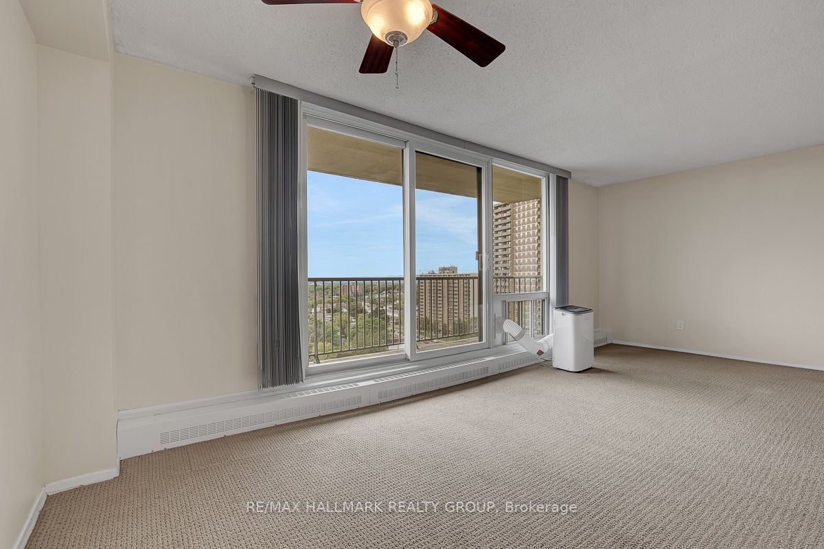 665 Bathgate Drive 1601 Property Photo 18