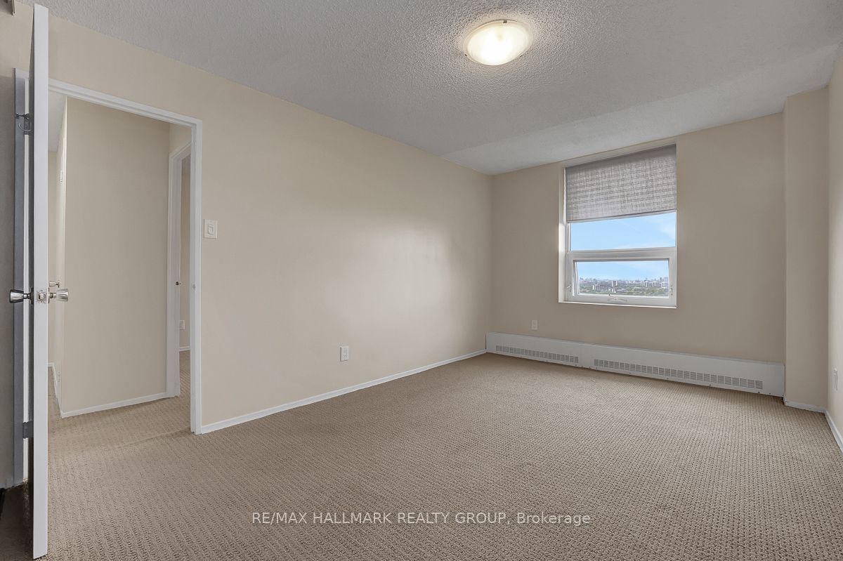 665 Bathgate Drive 1601 Property Photo 26