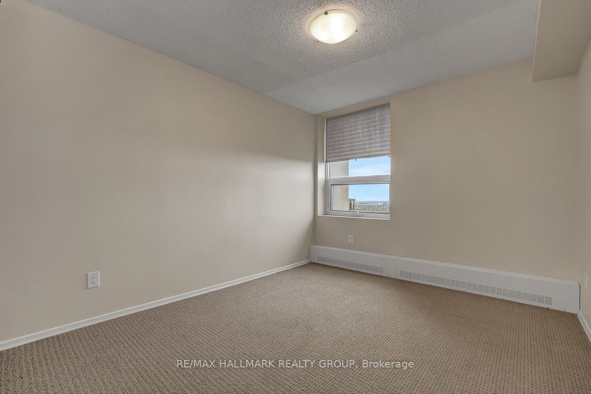 665 Bathgate Drive 1601 Property Photo 29