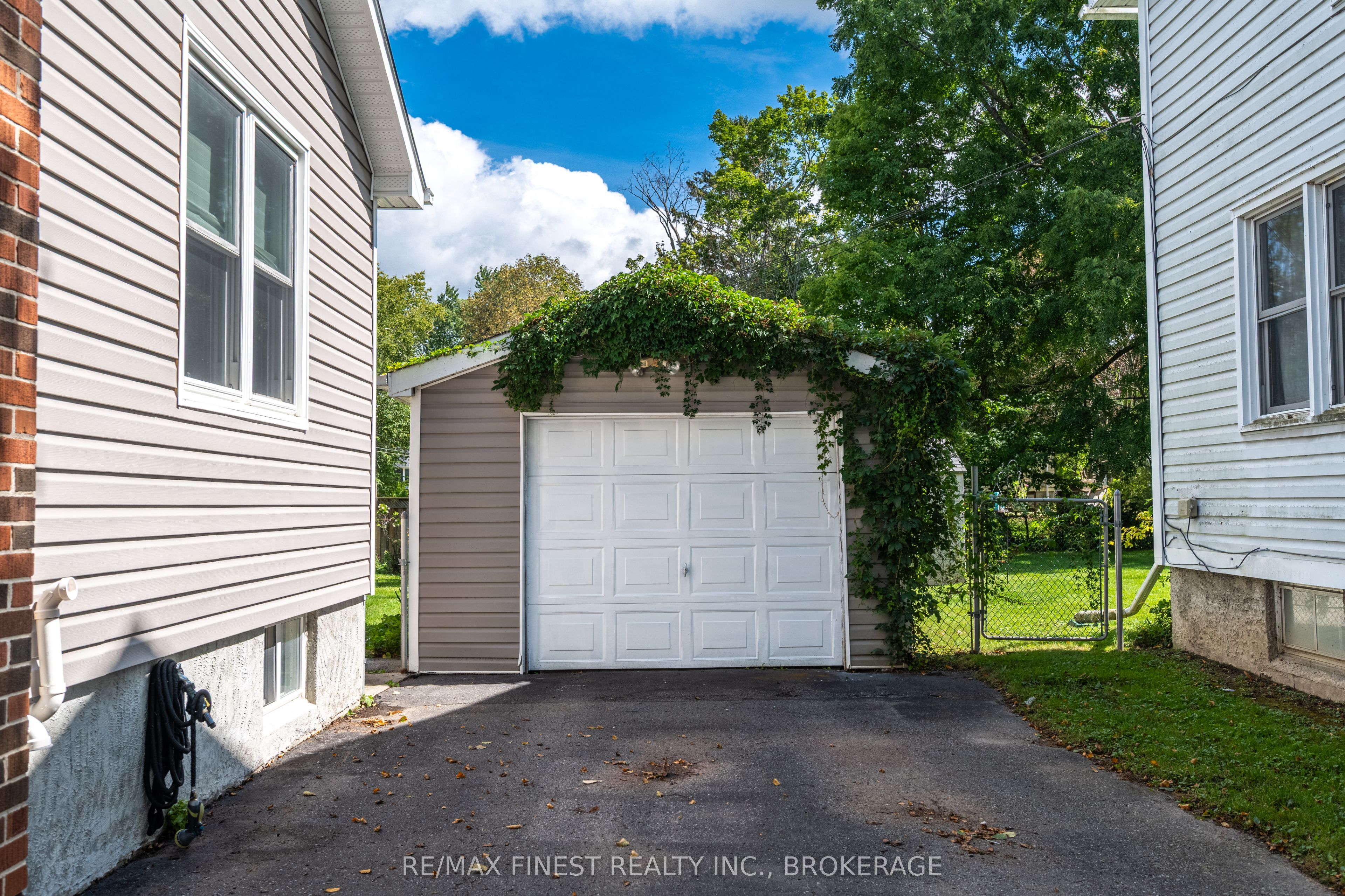 193 Hawthorne Avenue Property Photo 3