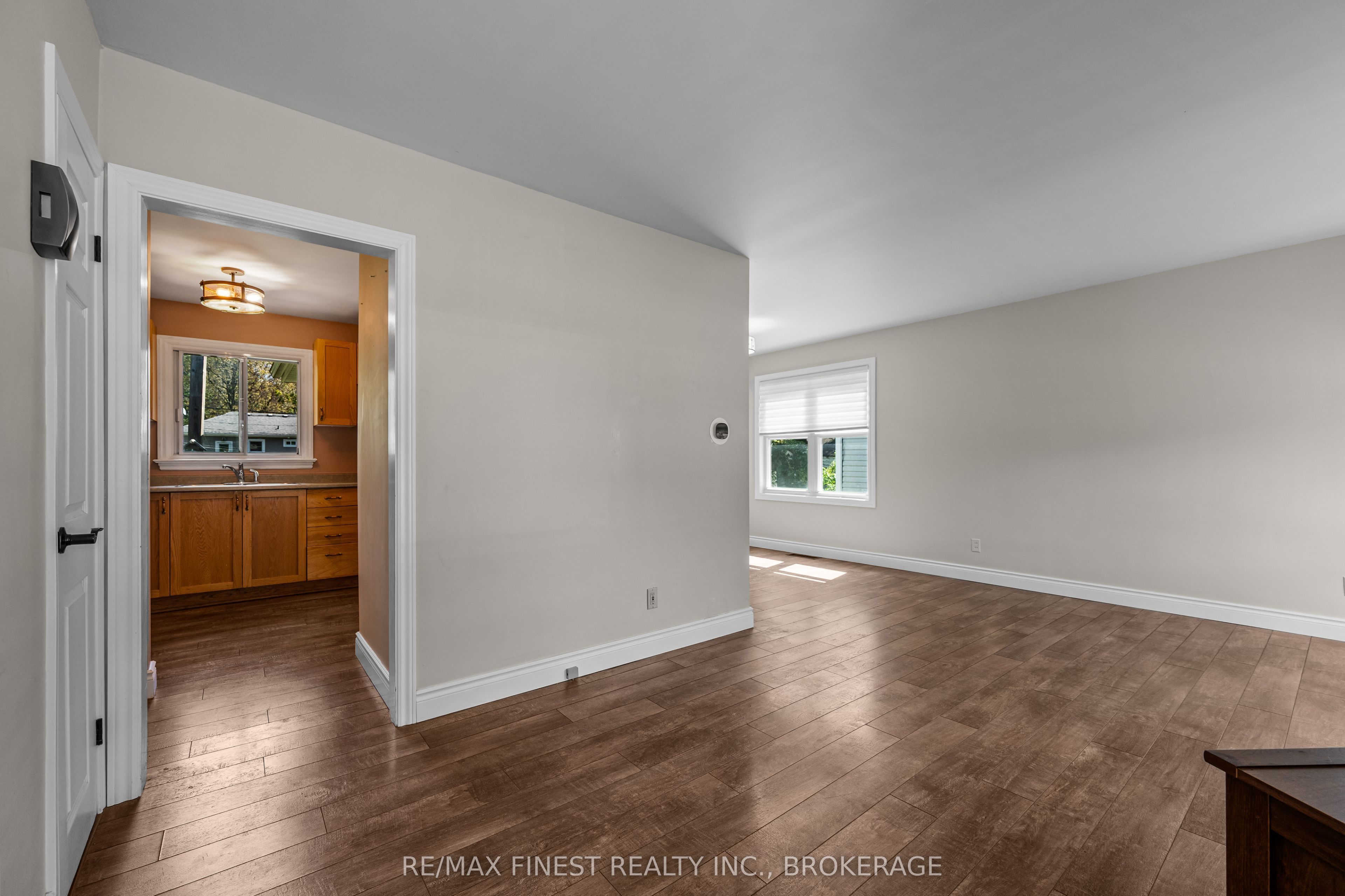 193 Hawthorne Avenue Property Photo 6