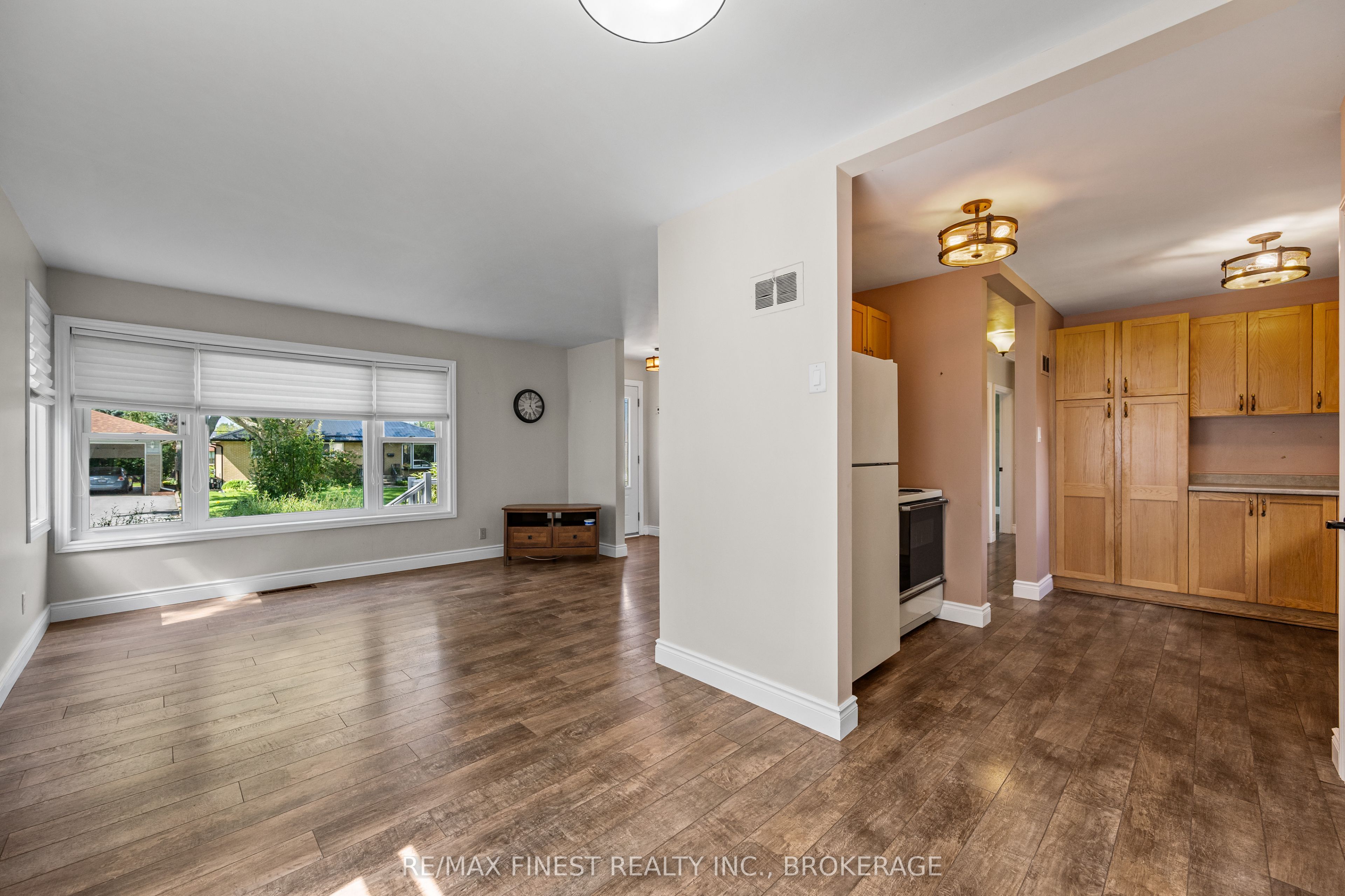 193 Hawthorne Avenue Property Photo 8