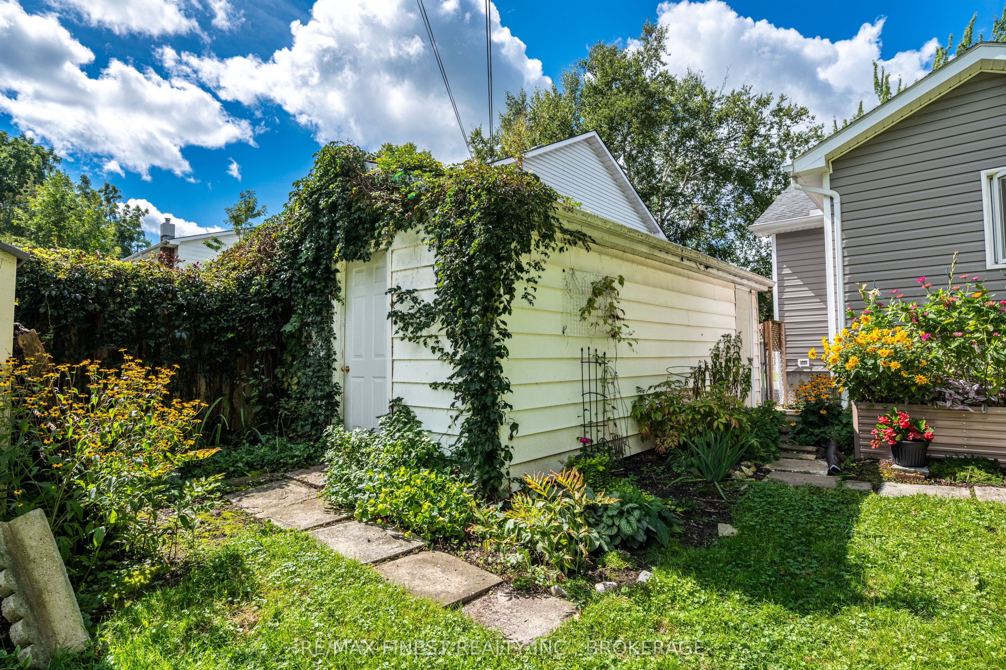 193 Hawthorne Avenue Property Photo 28