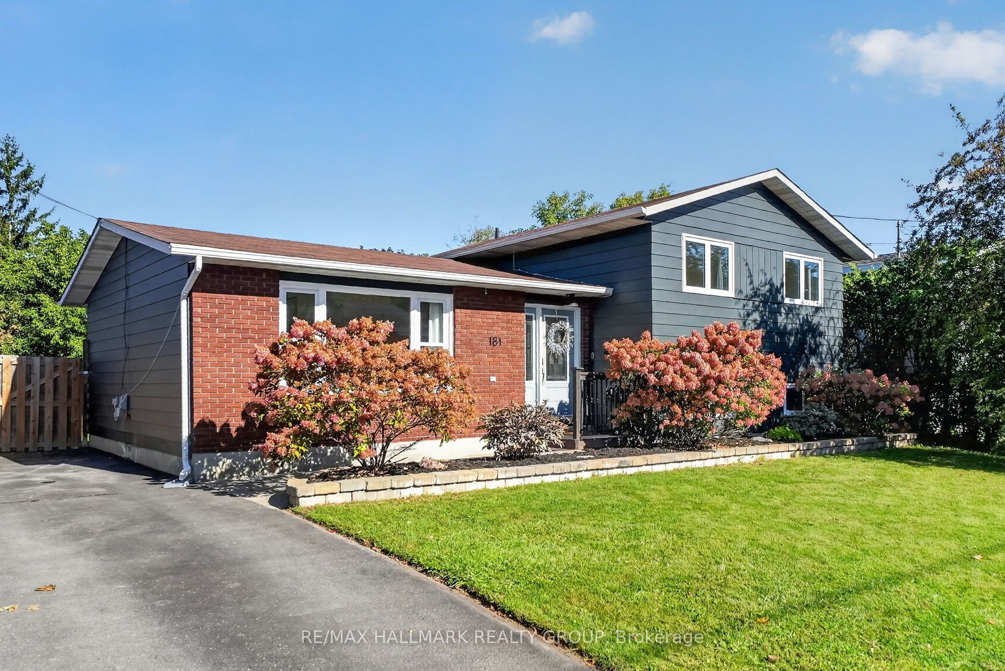 181 Wellington Street Property Photo 1