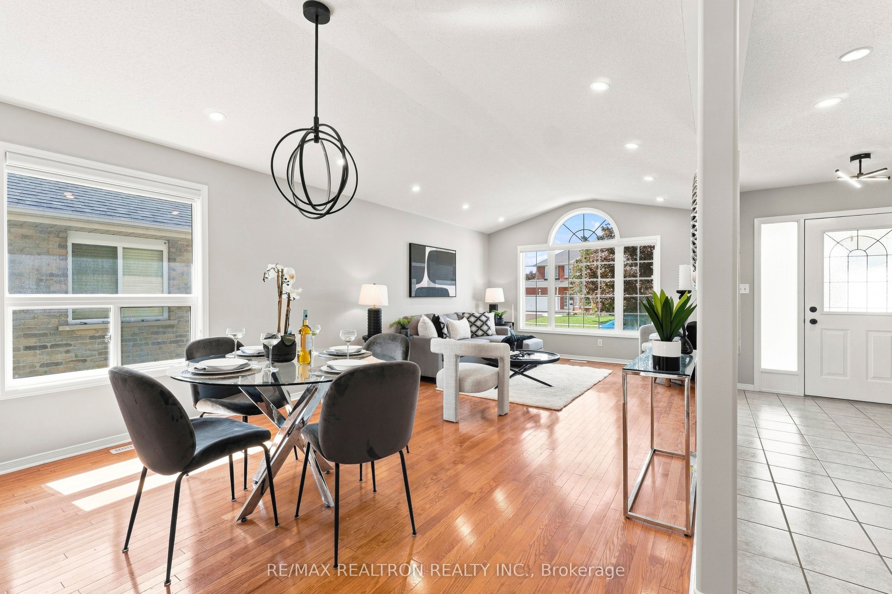 25 Linden Lane Property Photo 9