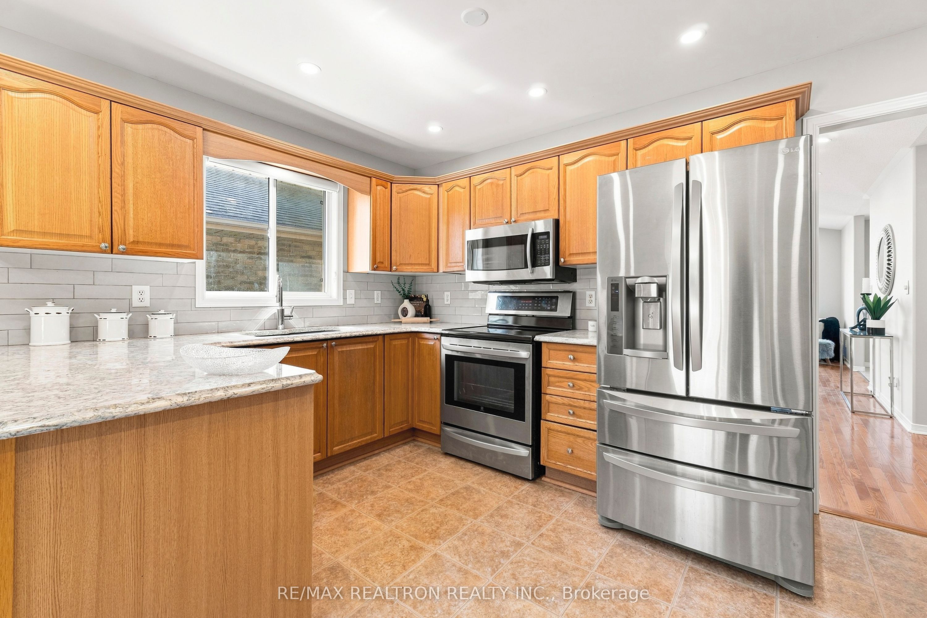 25 Linden Lane Property Photo 13