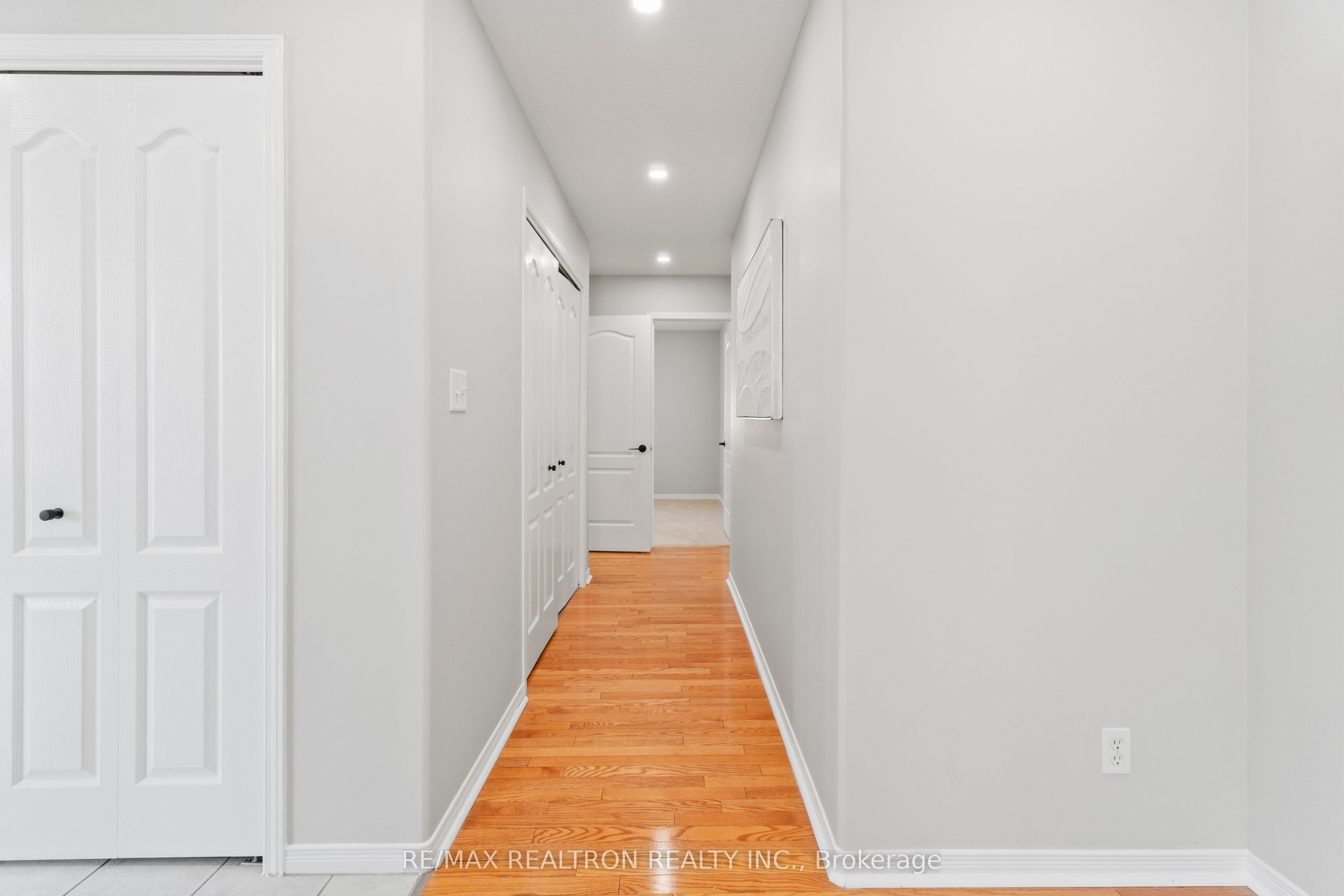 25 Linden Lane Property Photo 16