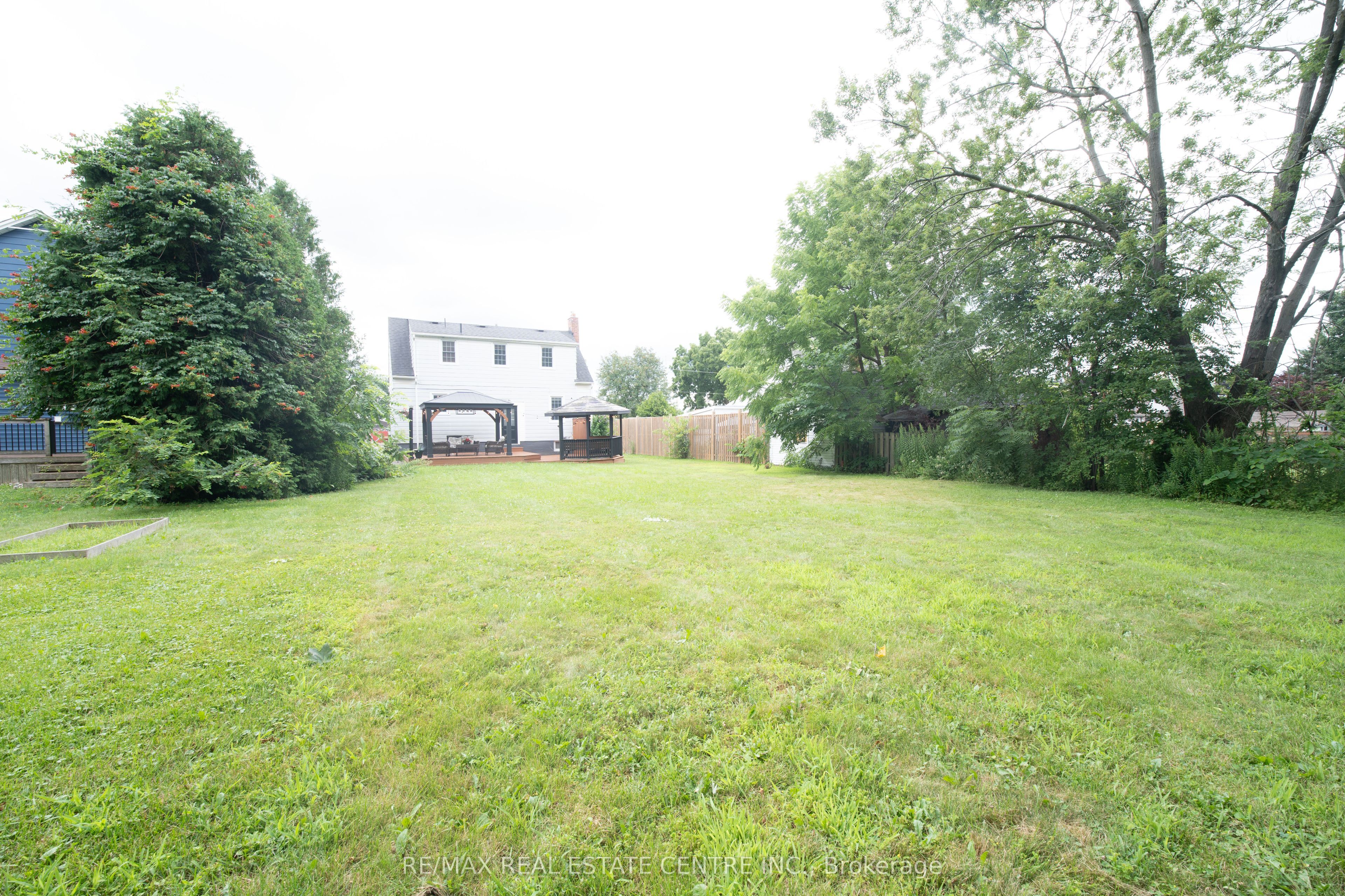 5857 Murray Street Property Photo 11