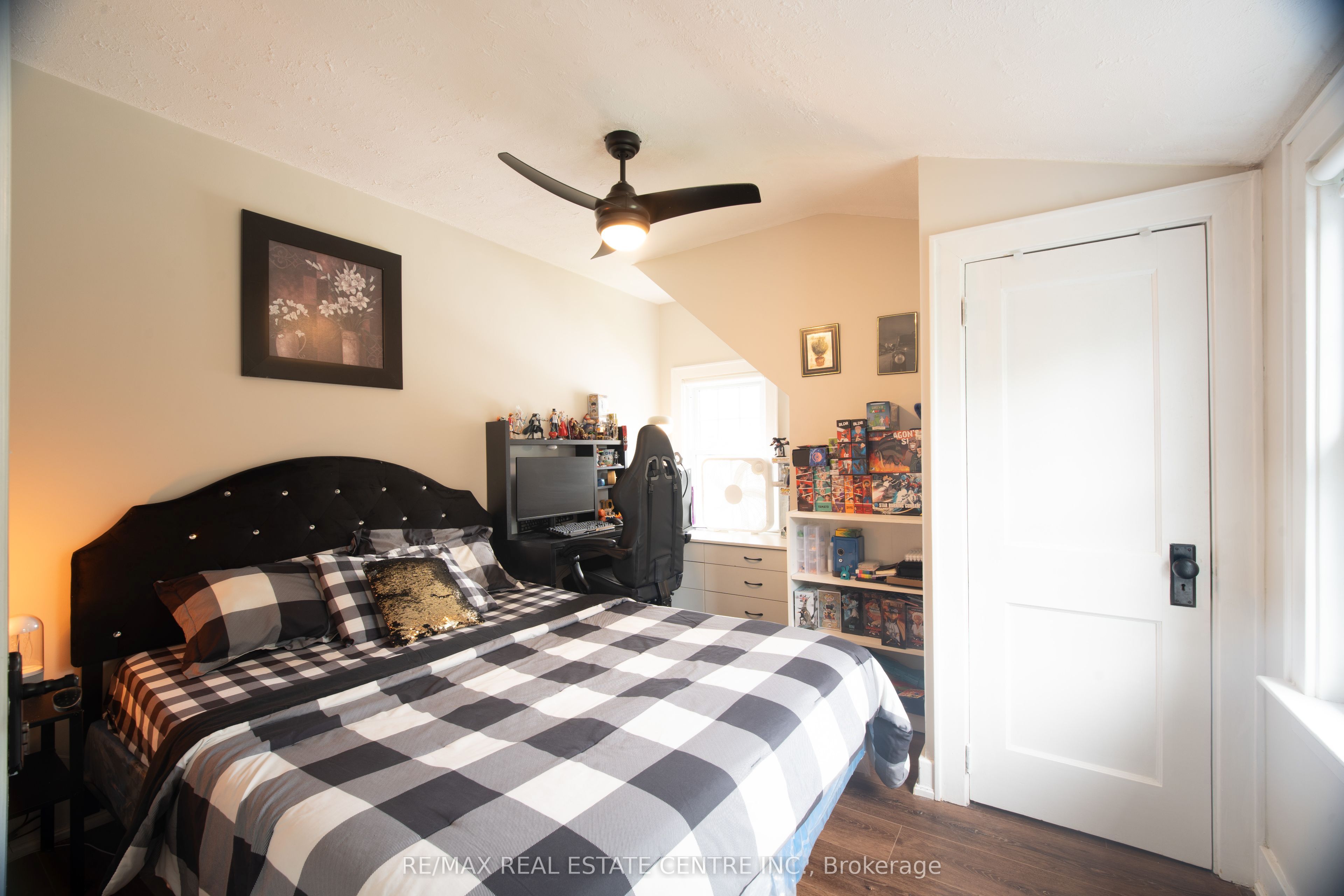 5857 Murray Street Property Photo 16