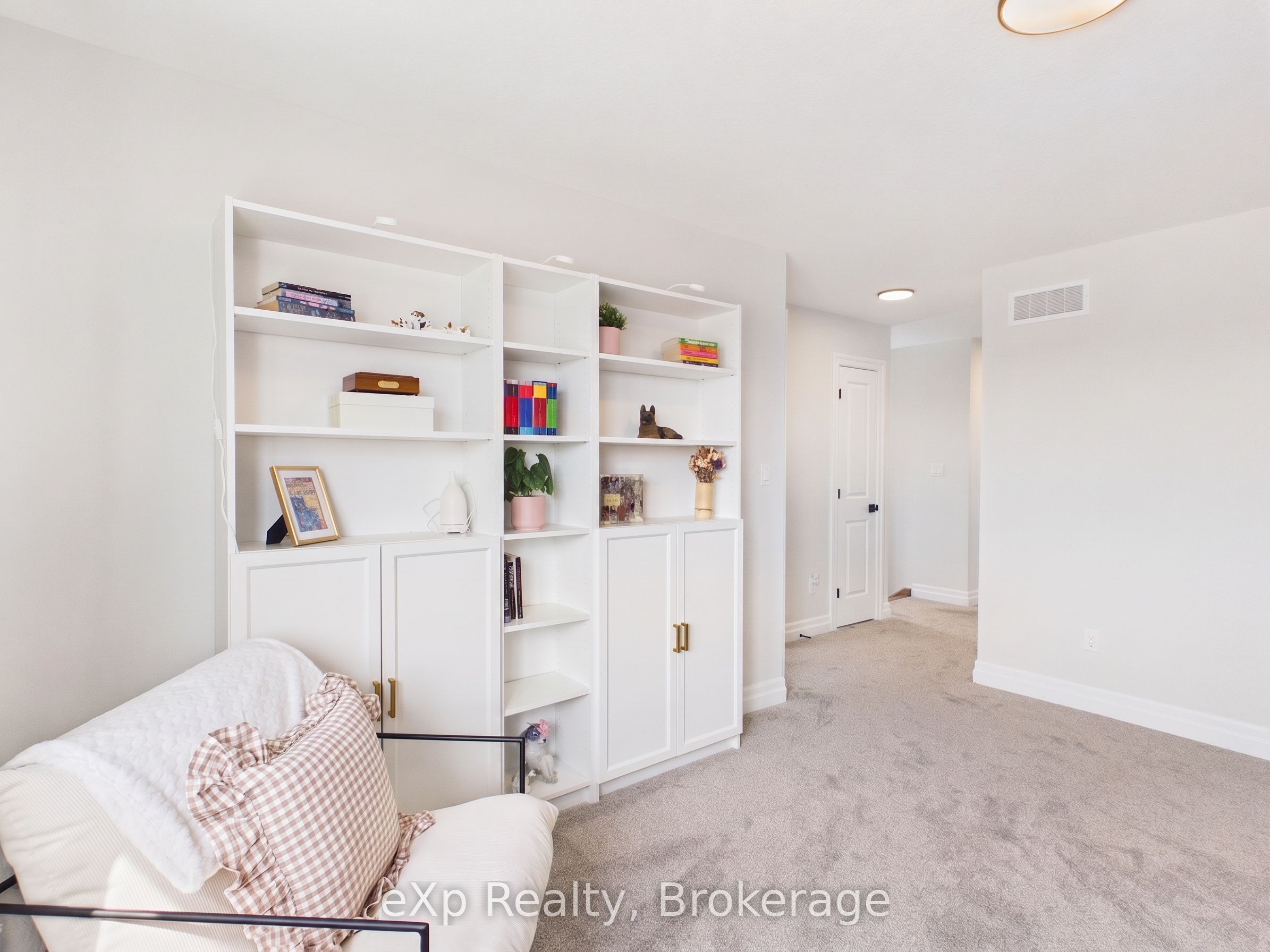289 Mary Rose Avenue Property Photo 23