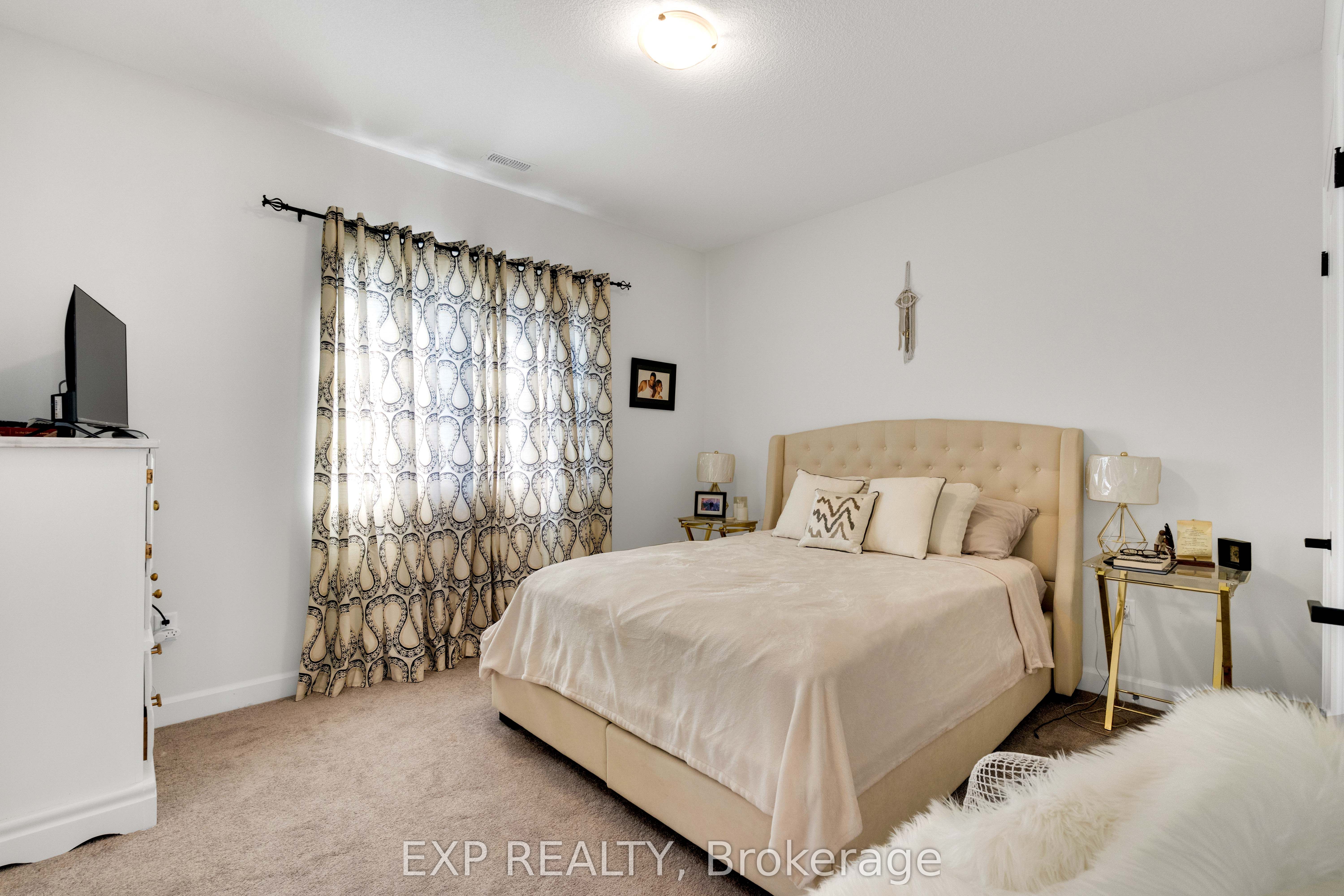 9b Shores Lane Property Photo 14