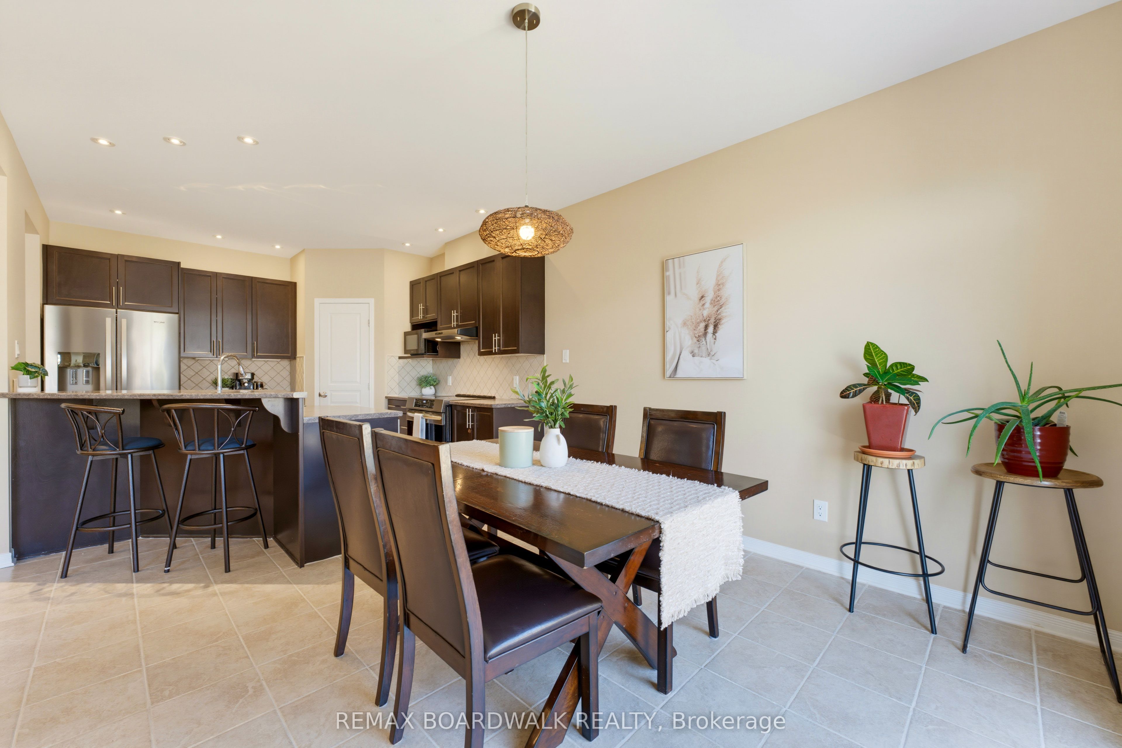 210 Broxburn Crescent Property Photo 13