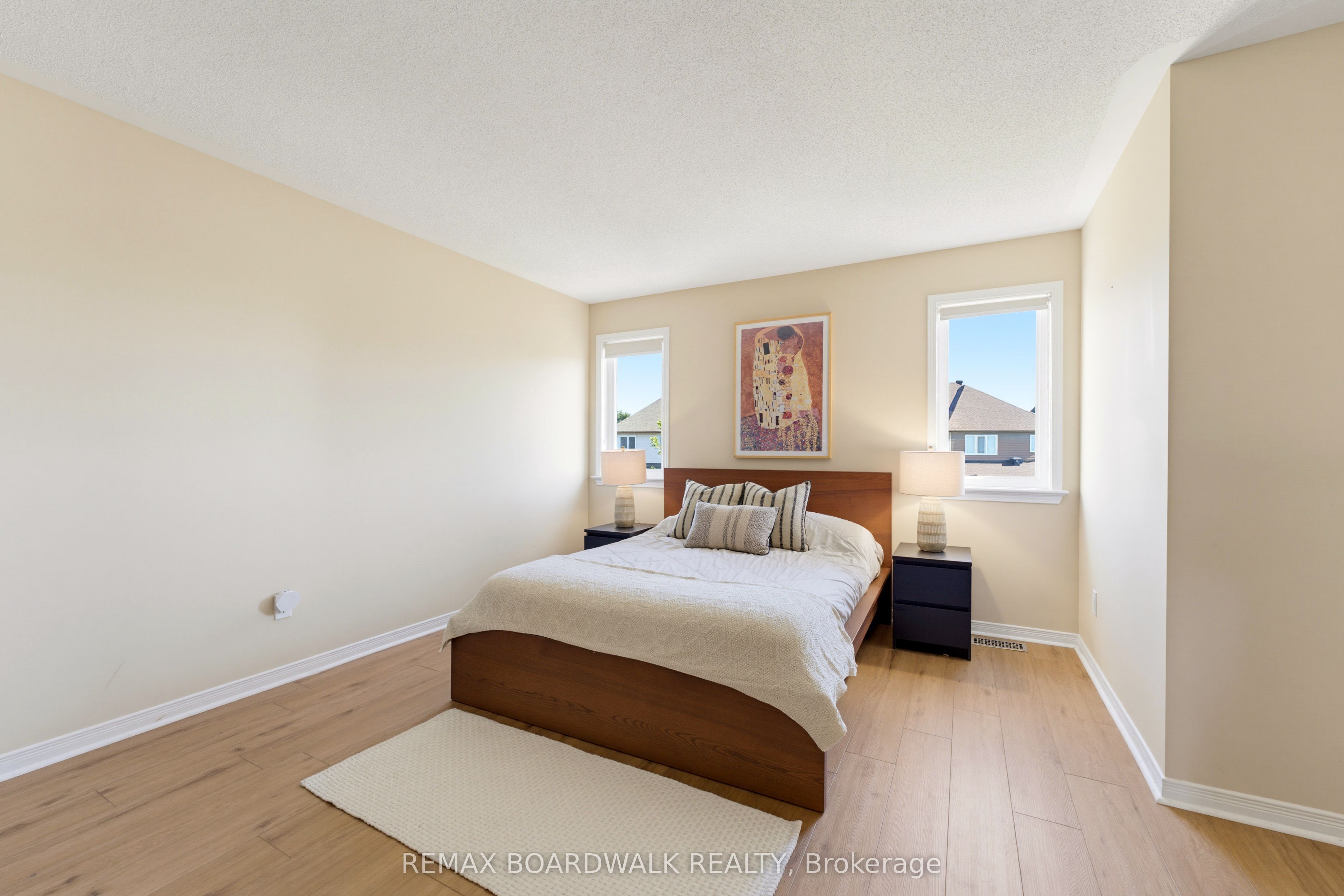 210 Broxburn Crescent Property Photo 30