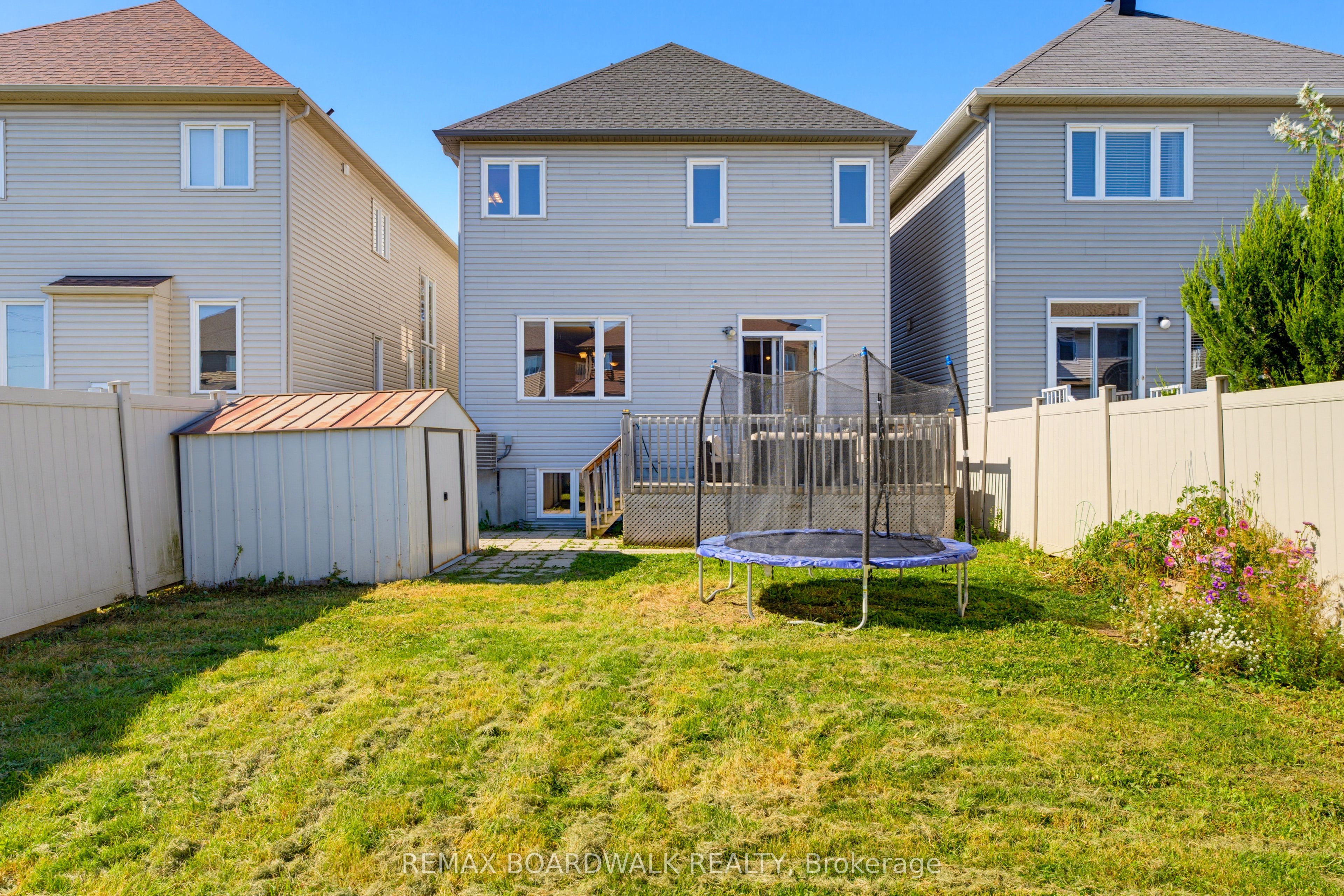 210 Broxburn Crescent Property Photo 41