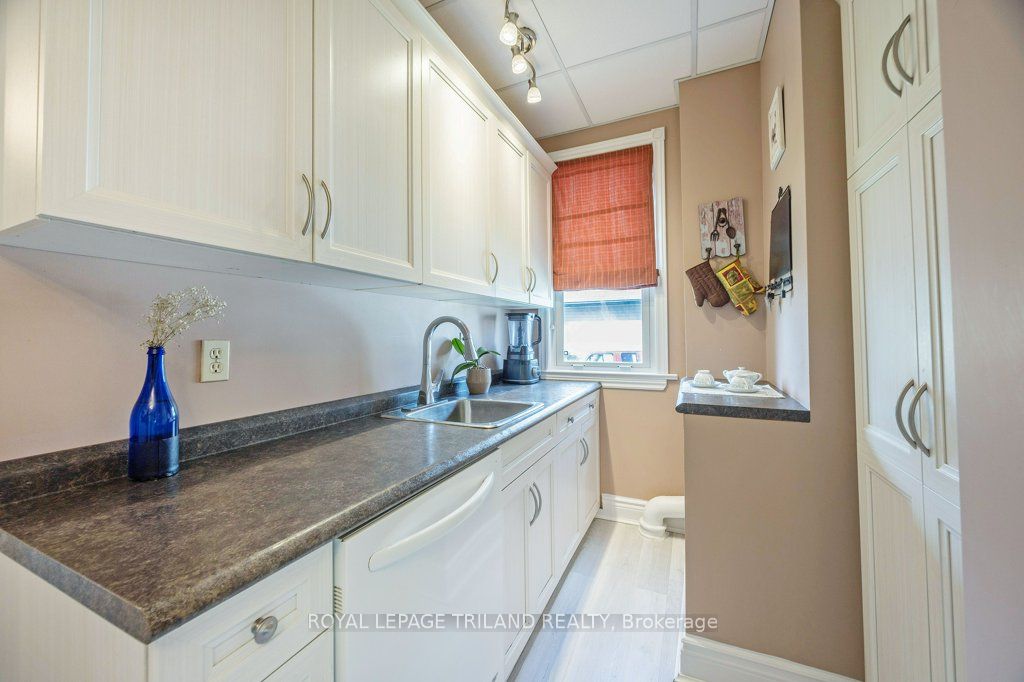 1030 York Street Property Photo 17