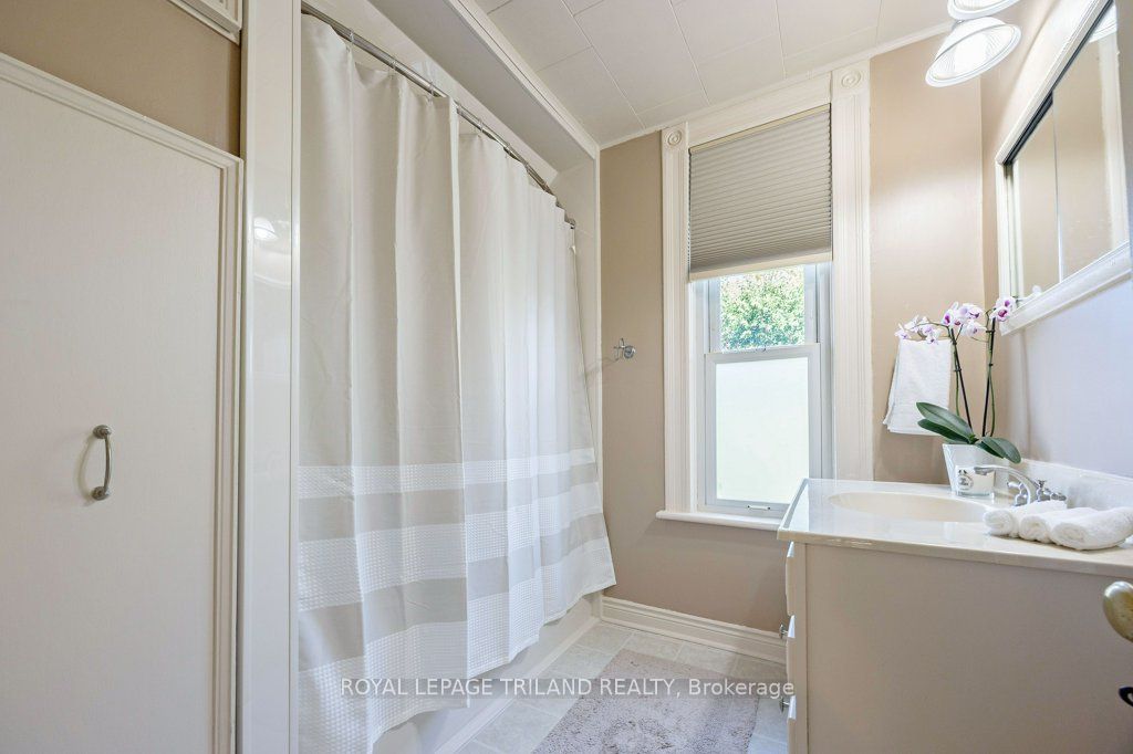 1030 York Street Property Photo 24