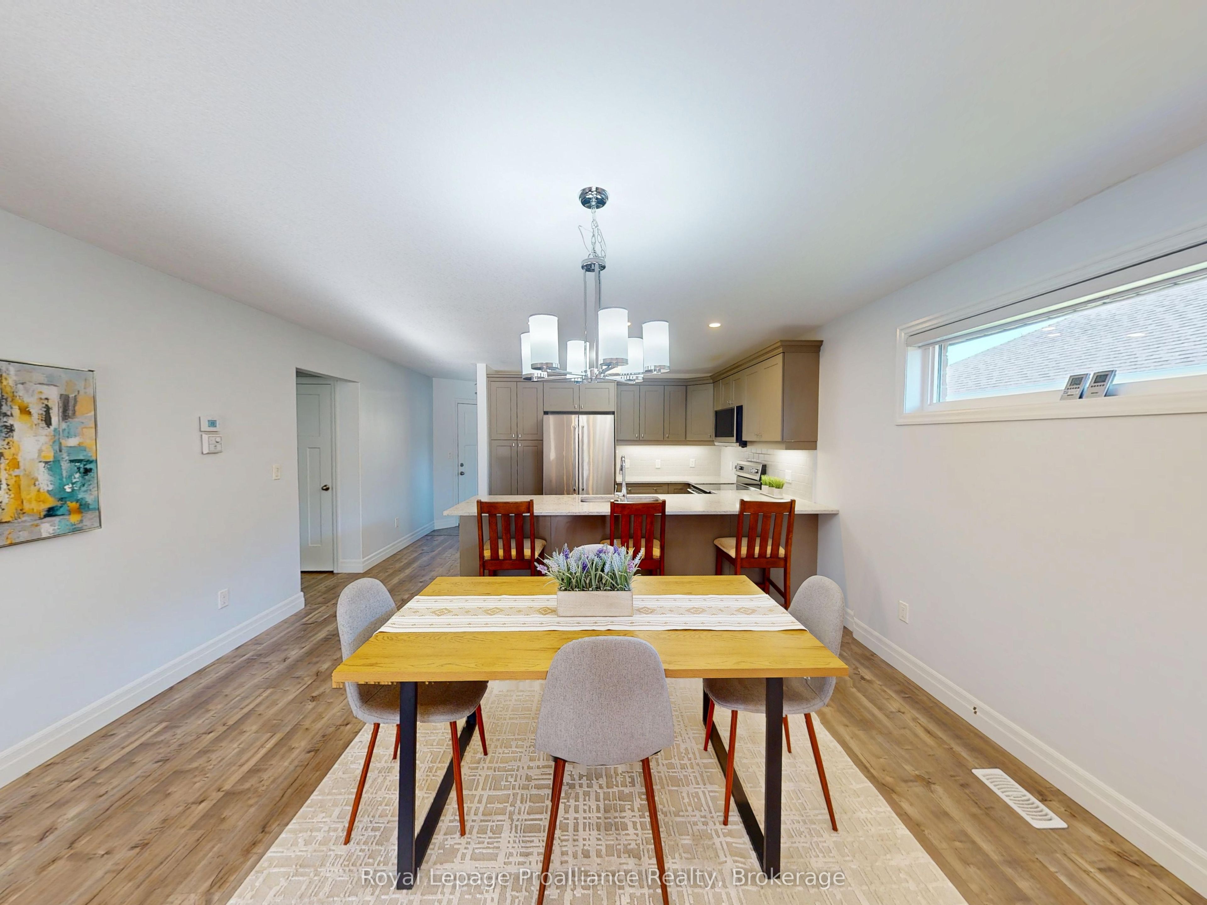38 Mercedes Drive Property Photo 5