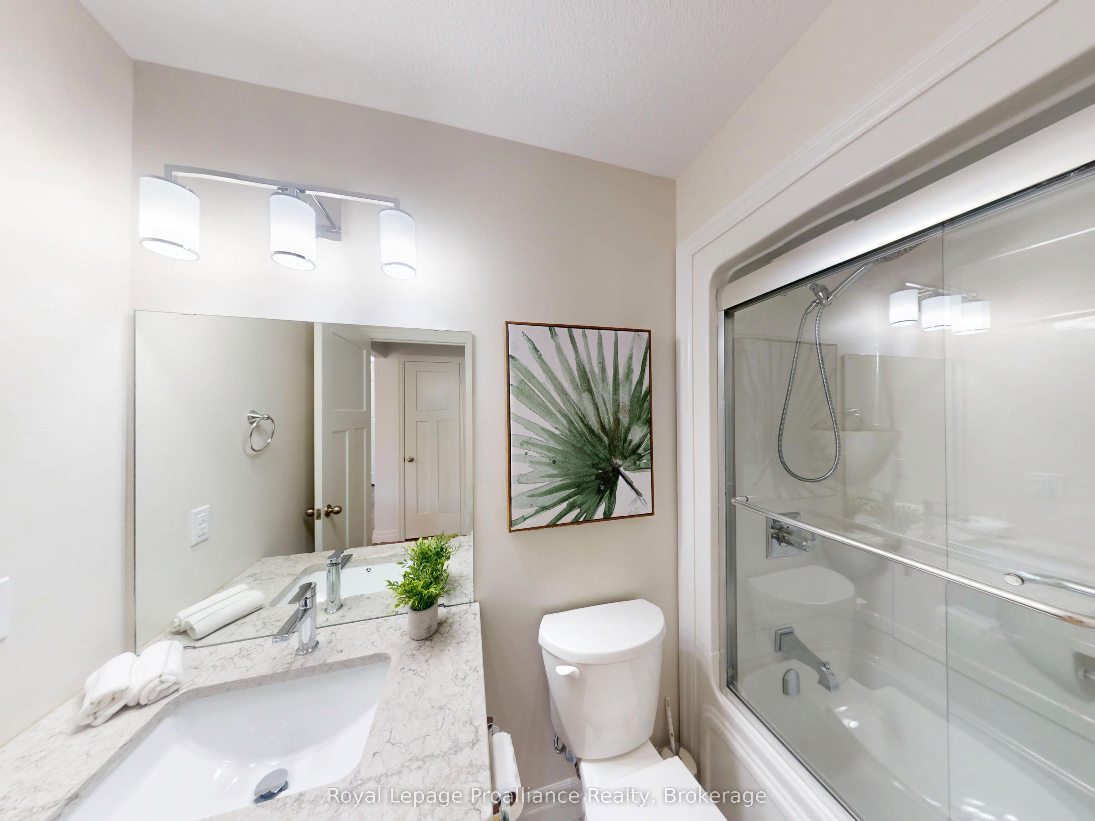 38 Mercedes Drive Property Photo 12
