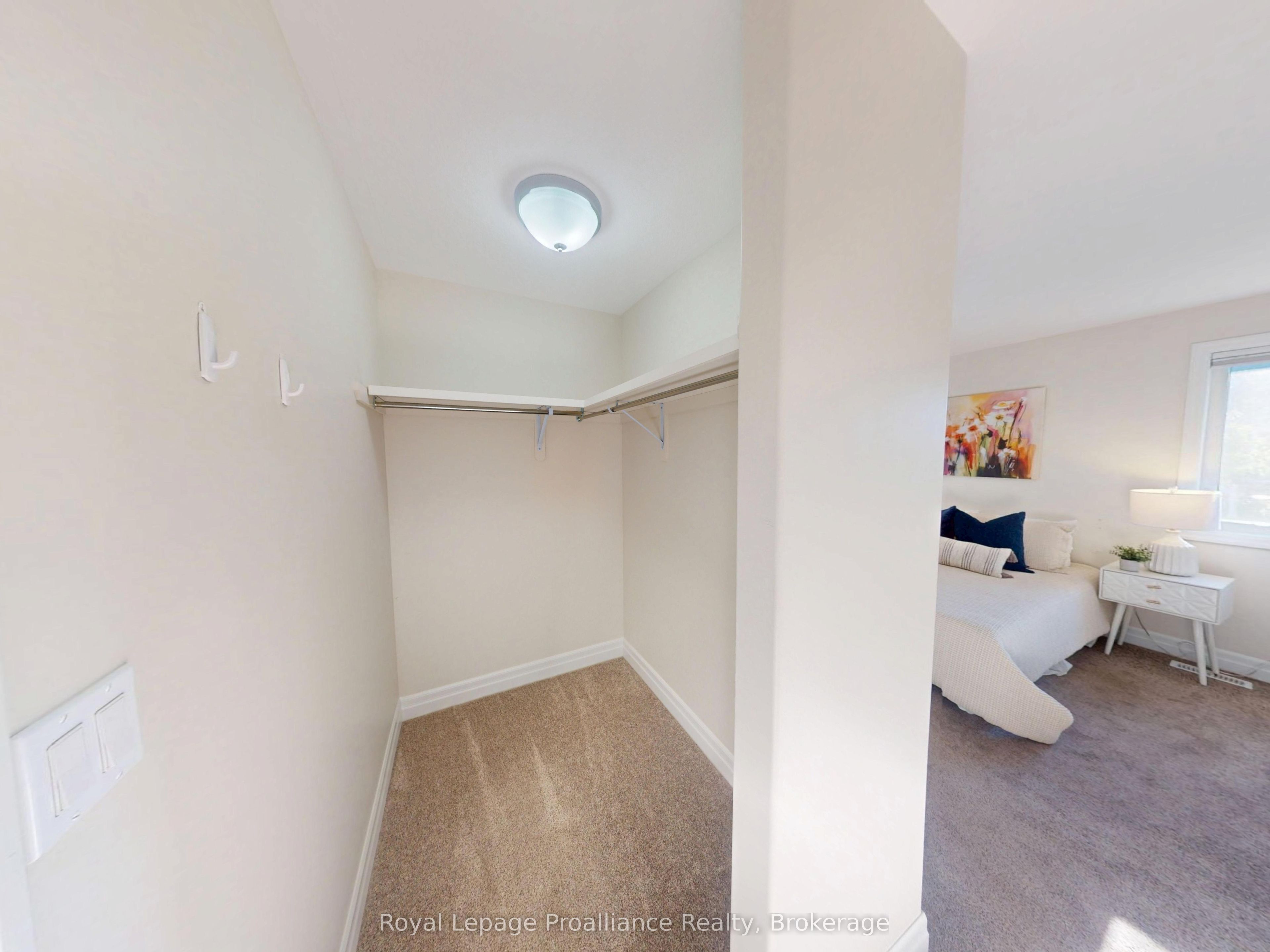 38 Mercedes Drive Property Photo 19