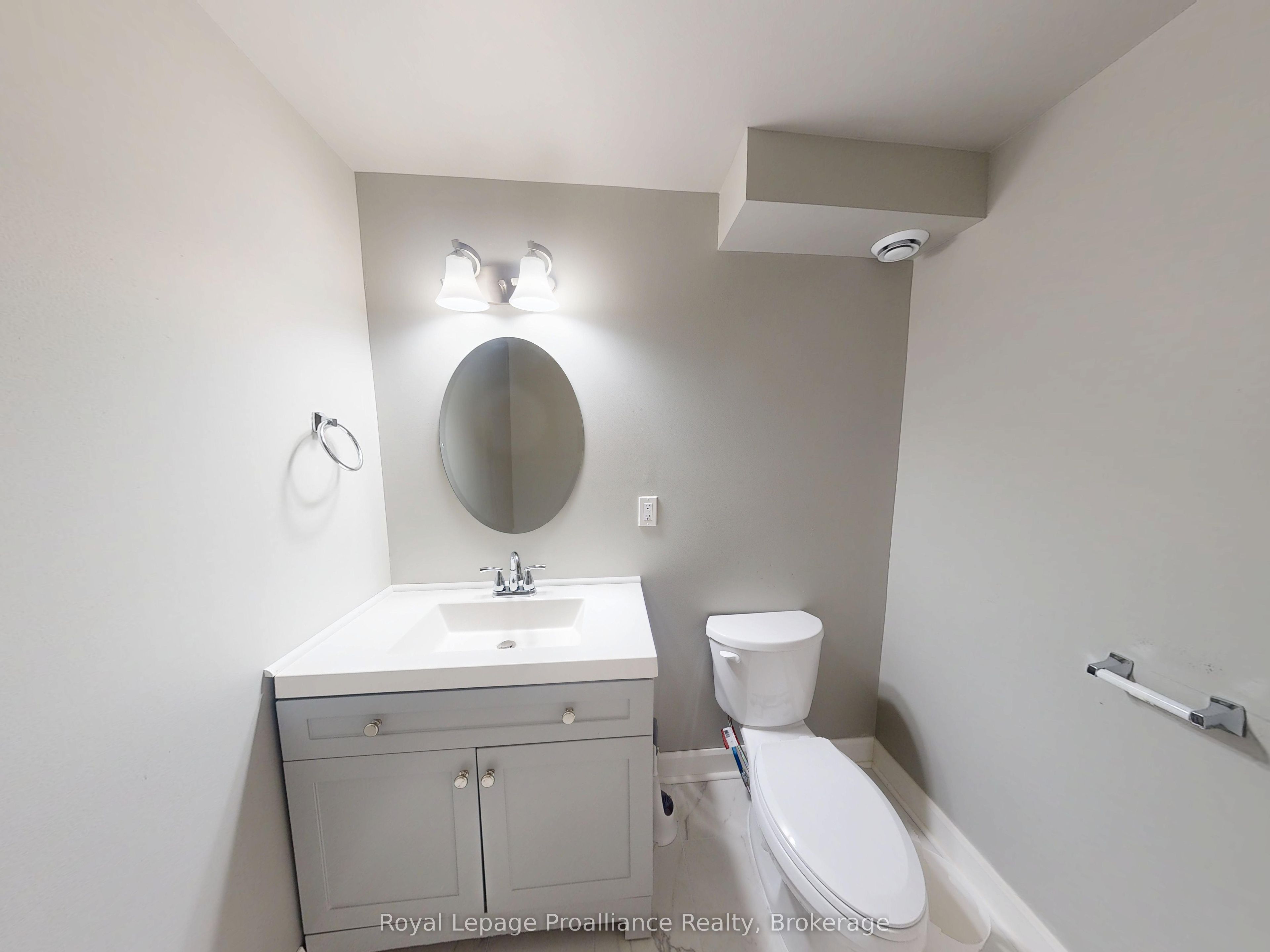 38 Mercedes Drive Property Photo 25