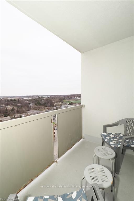 375 King Street N 1105 Property Photo 35