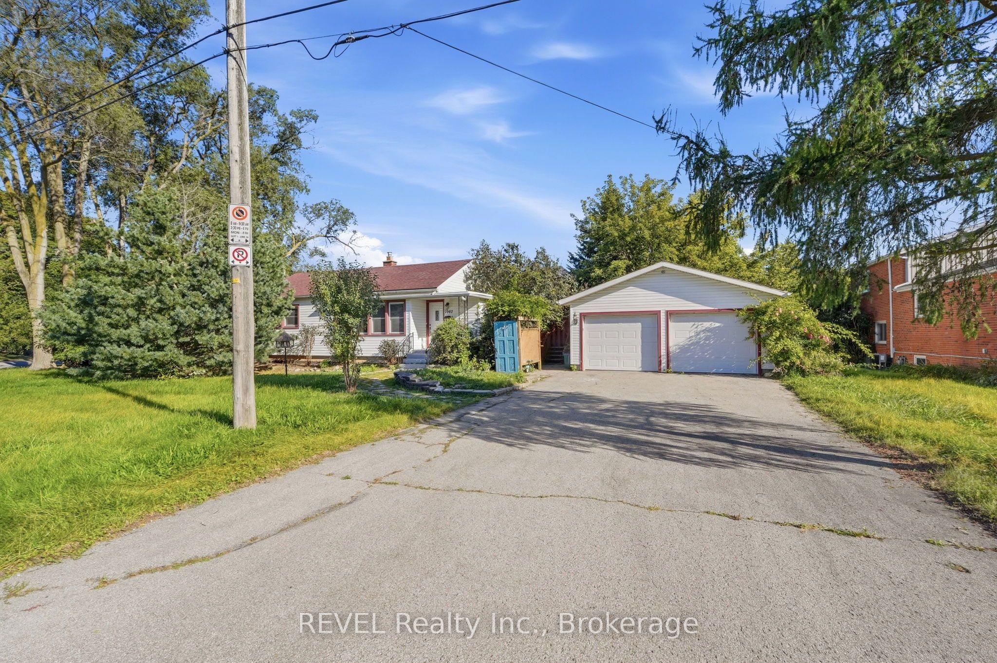 7962 Booth Street Property Photo 1