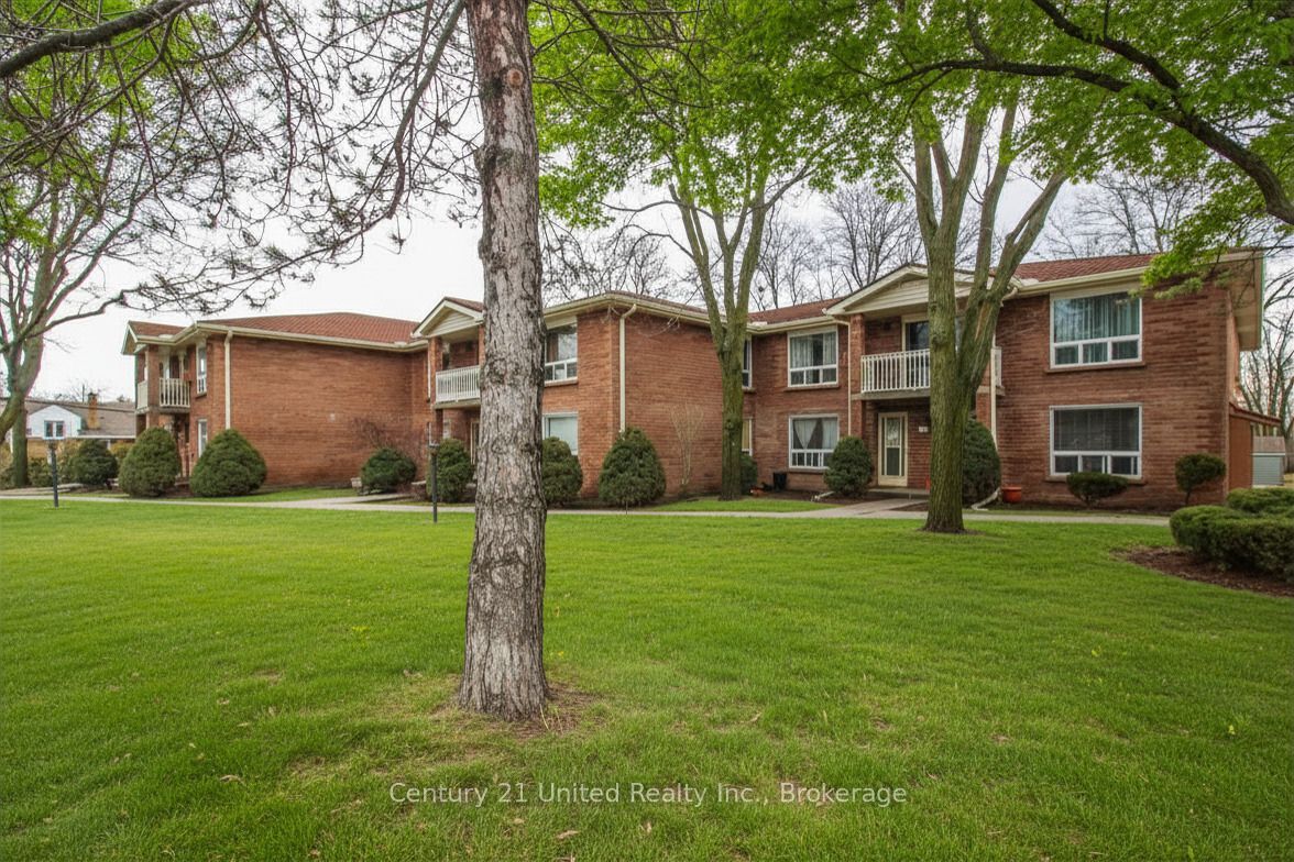 1110 Clonsilla Avenue 204 Property Photo 2