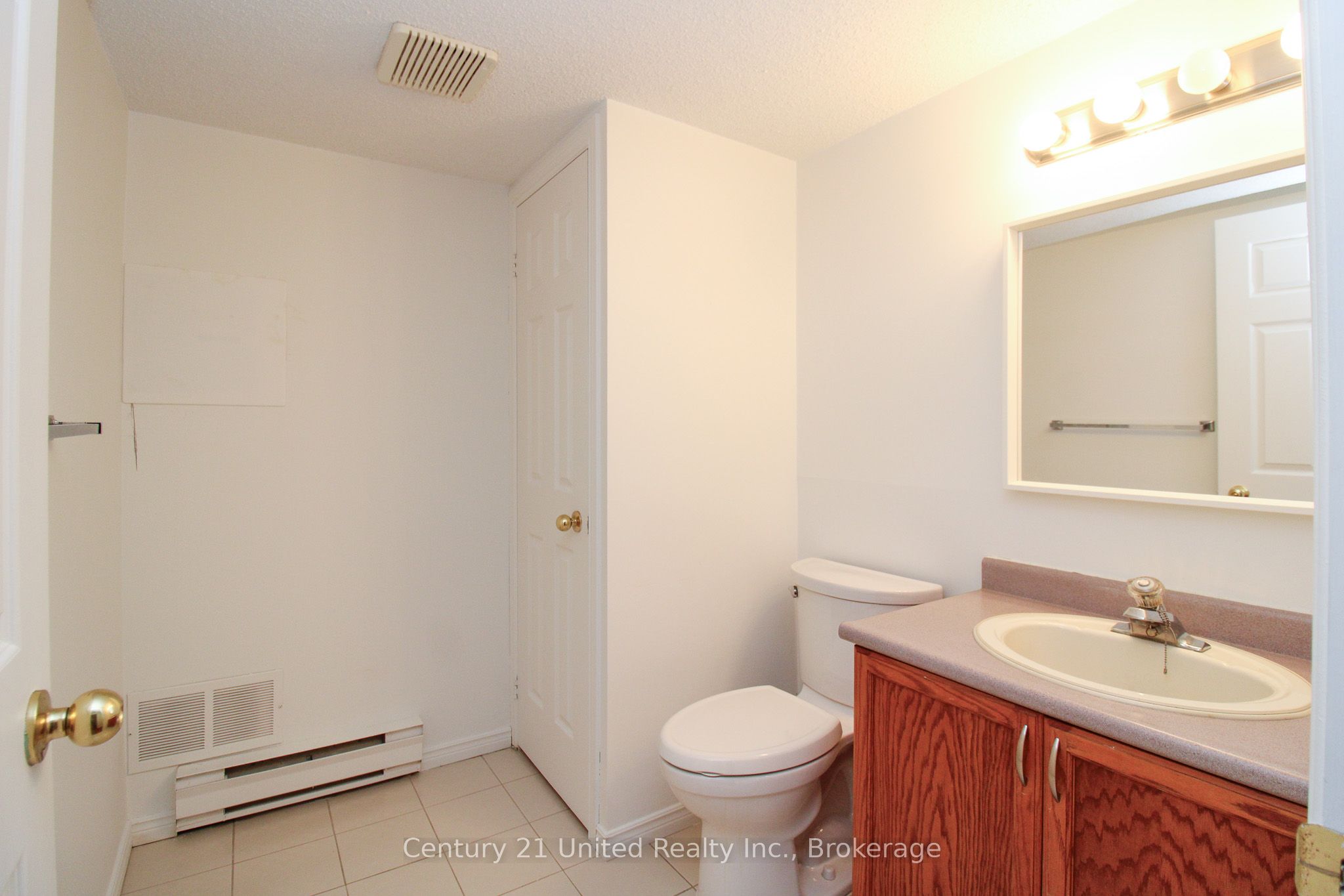 1110 Clonsilla Avenue 204 Property Photo 24