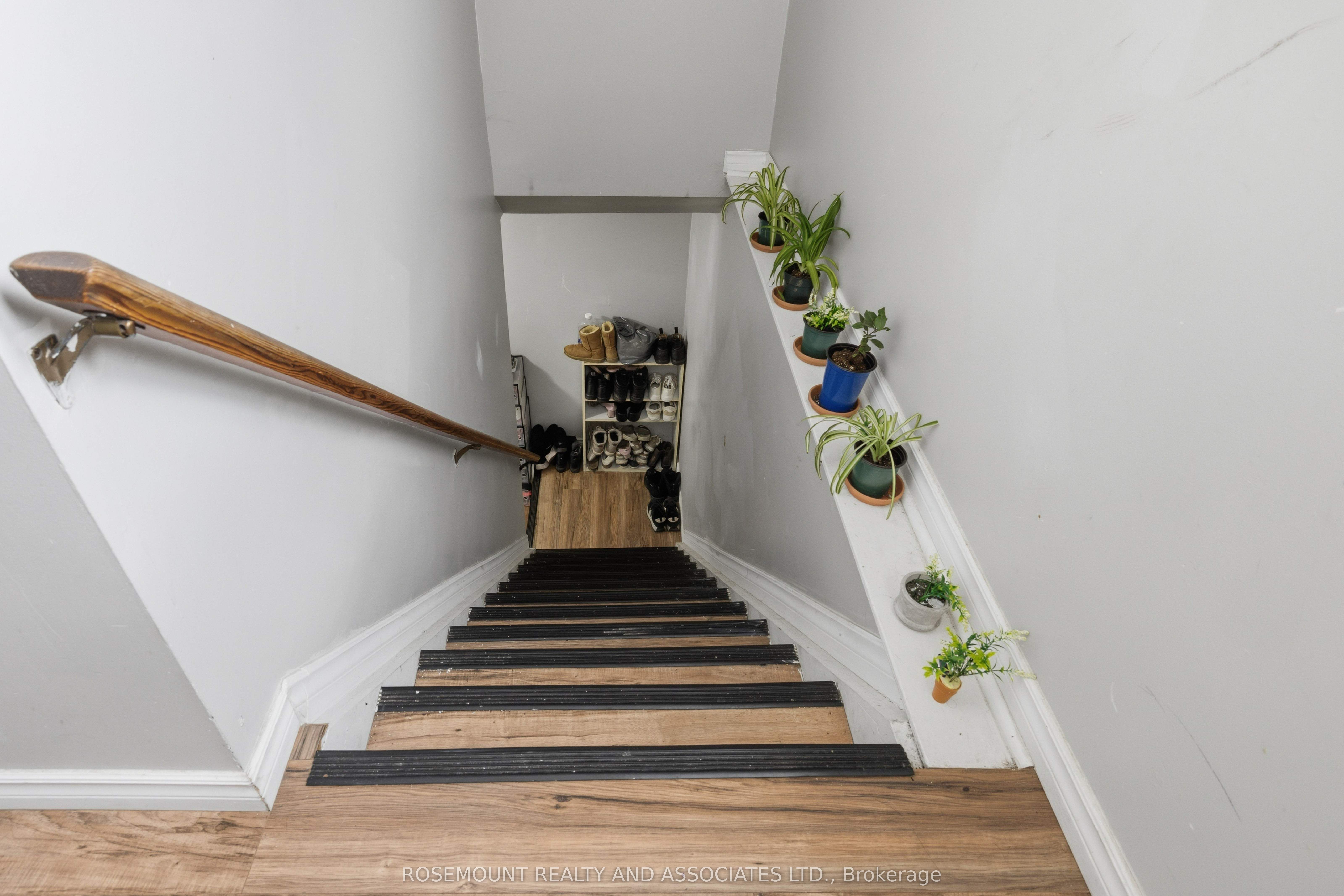 287 Sutherland Drive Property Photo 10
