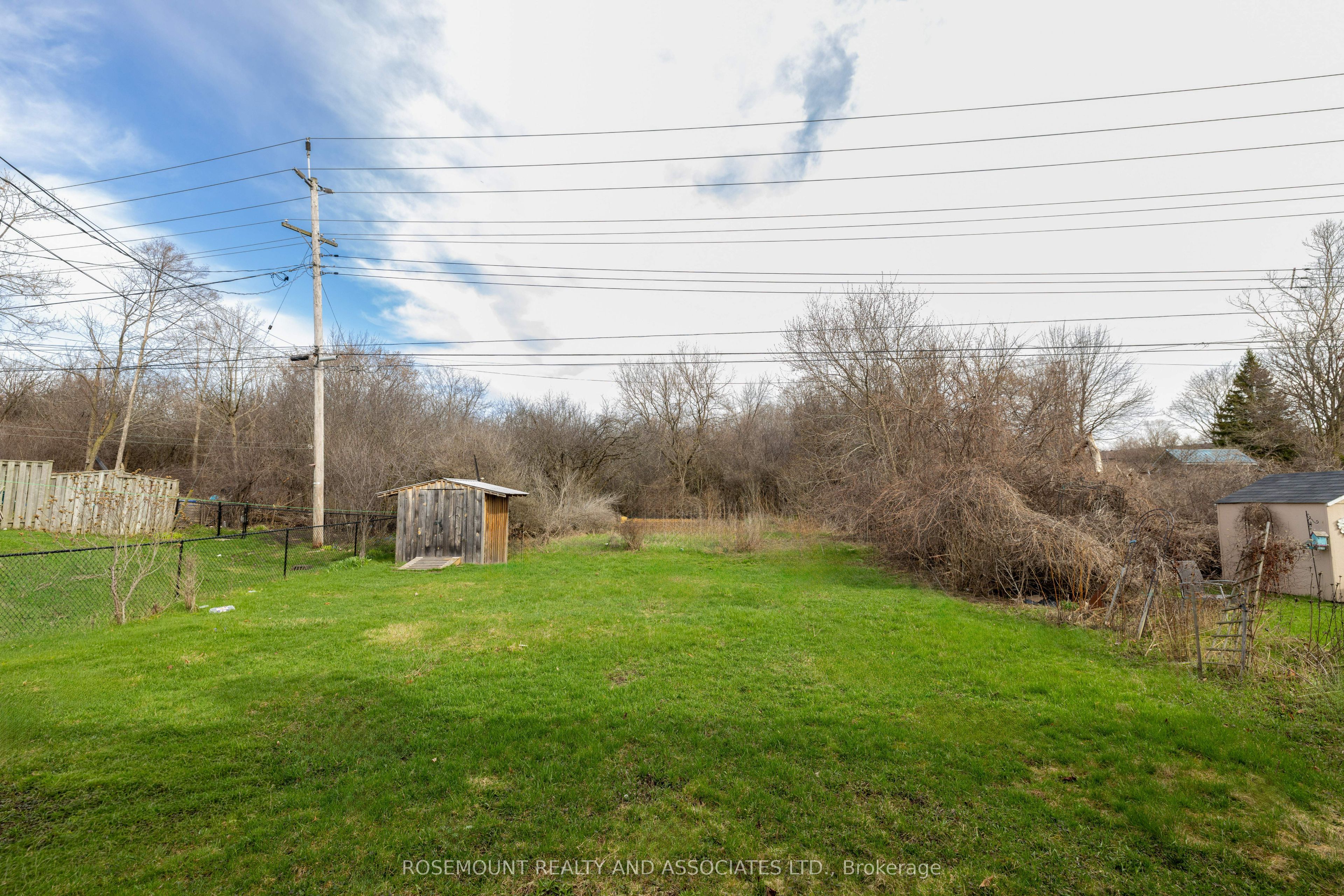 287 Sutherland Drive Property Photo 24