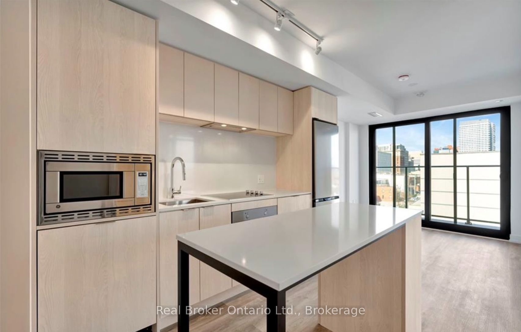 1 Jarvis Street 713 Property Photo 1