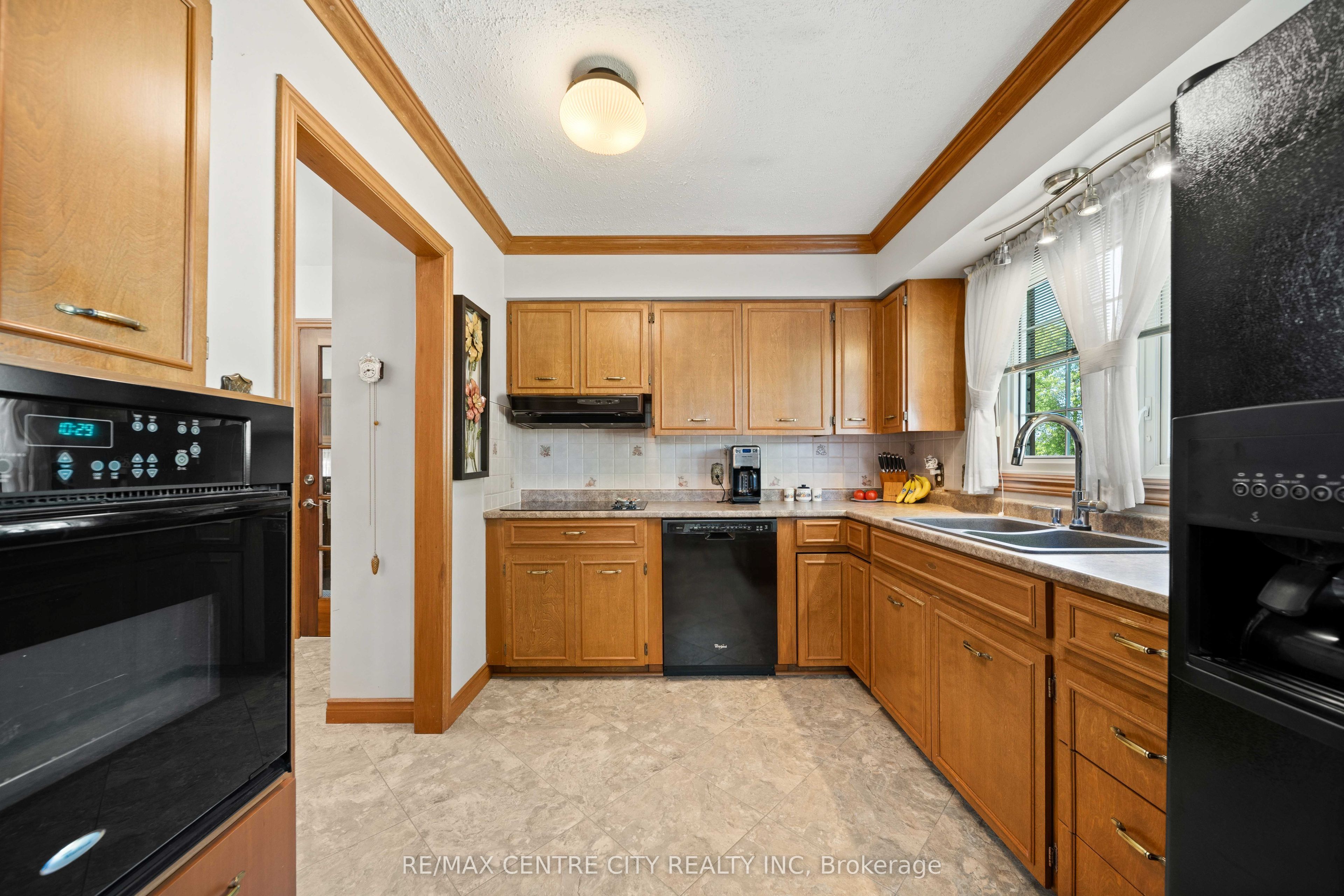 8114 Sandytown Road Property Photo 9