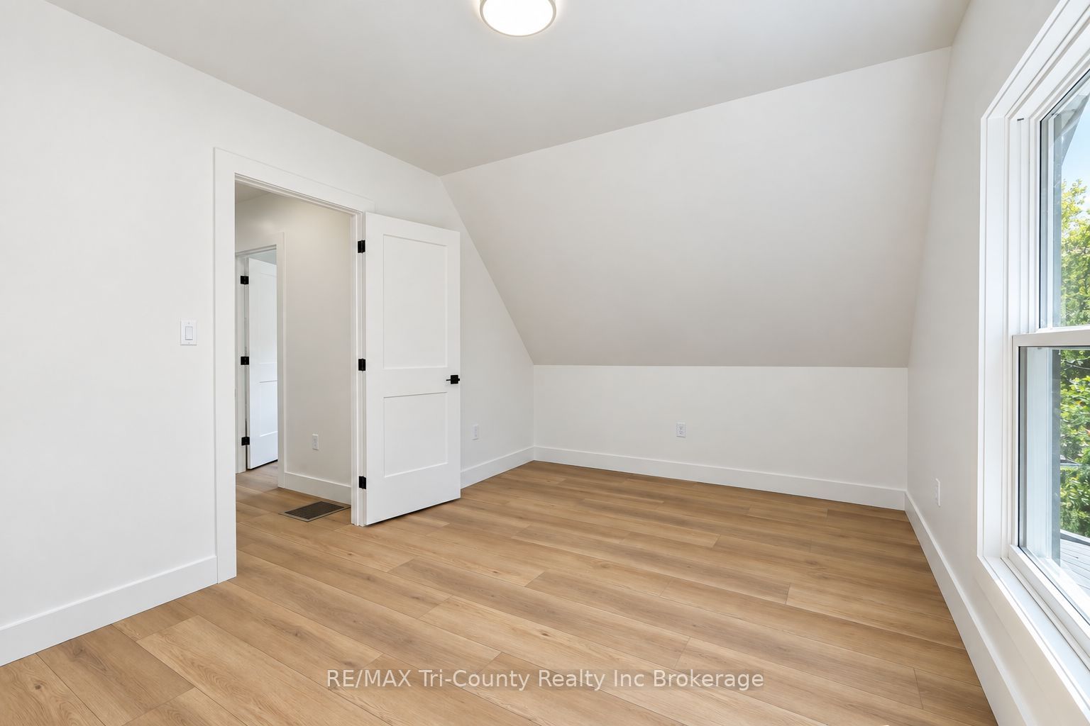 16 Redan Street Property Photo 28