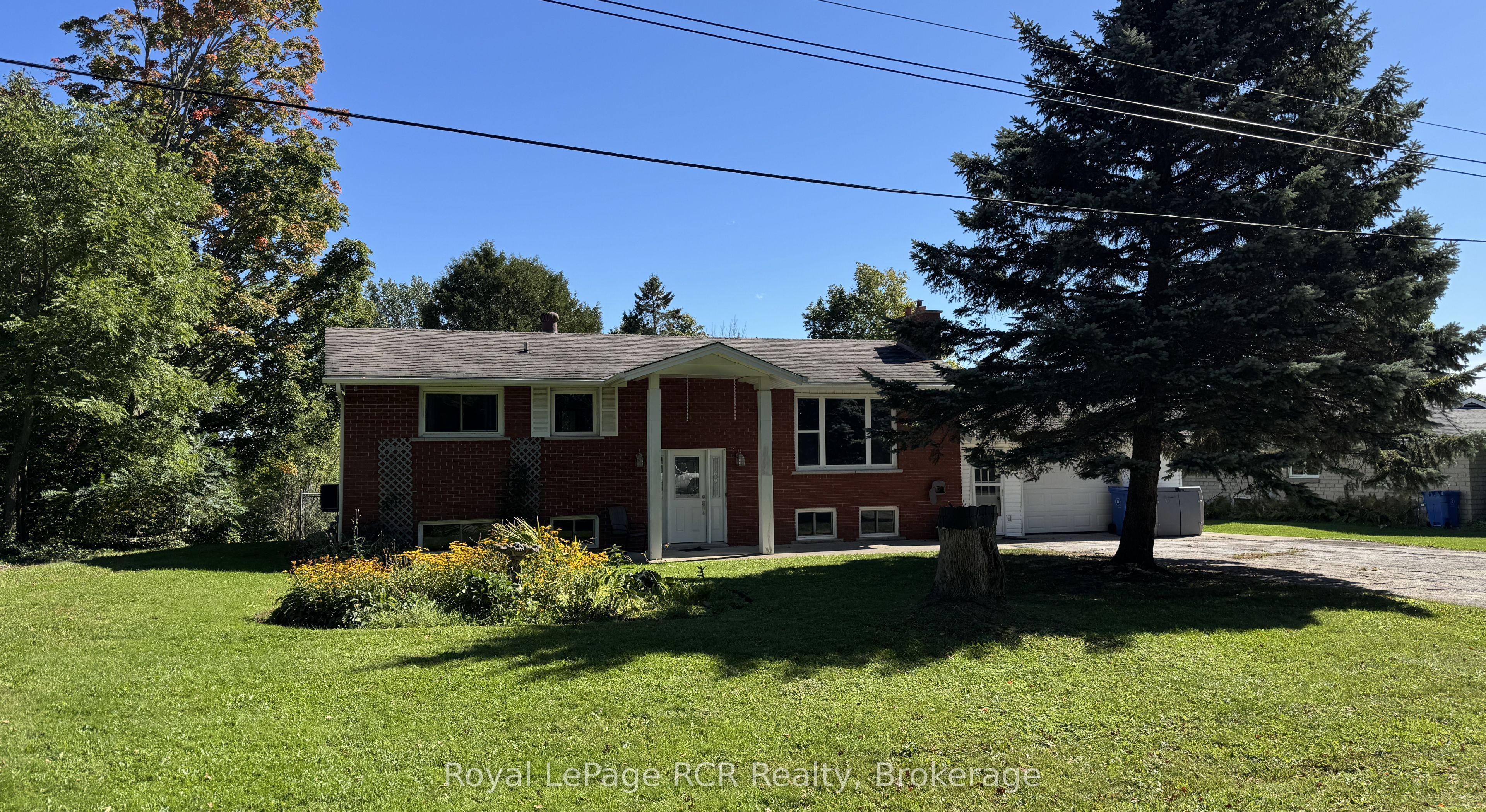 105 Maple Grove Lane Property Photo 1