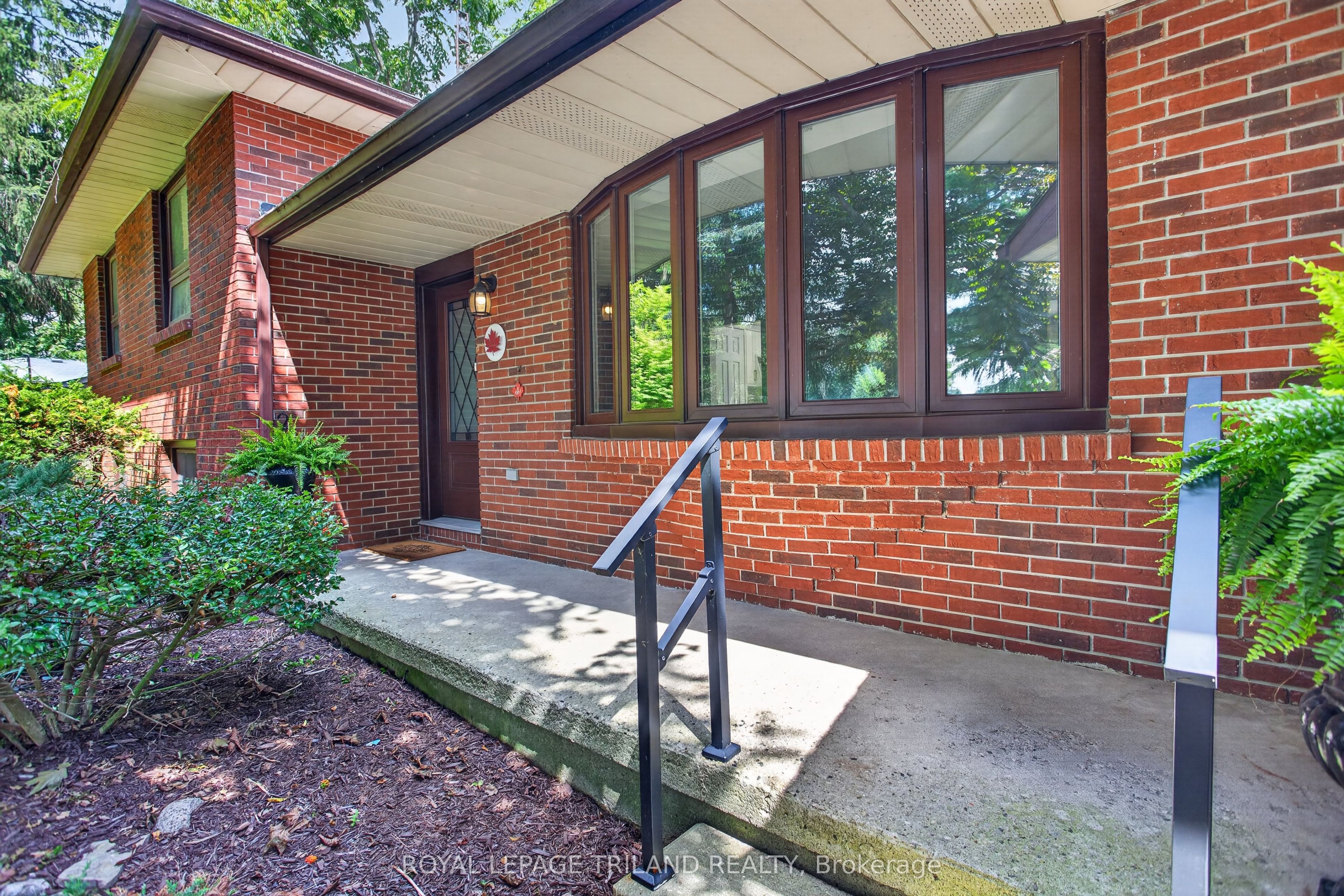 115 Springer Street Property Photo 6