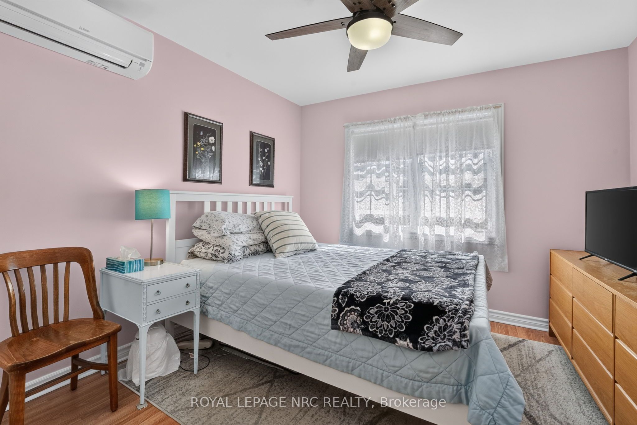 3852 Mathewson Avenue Property Photo 4