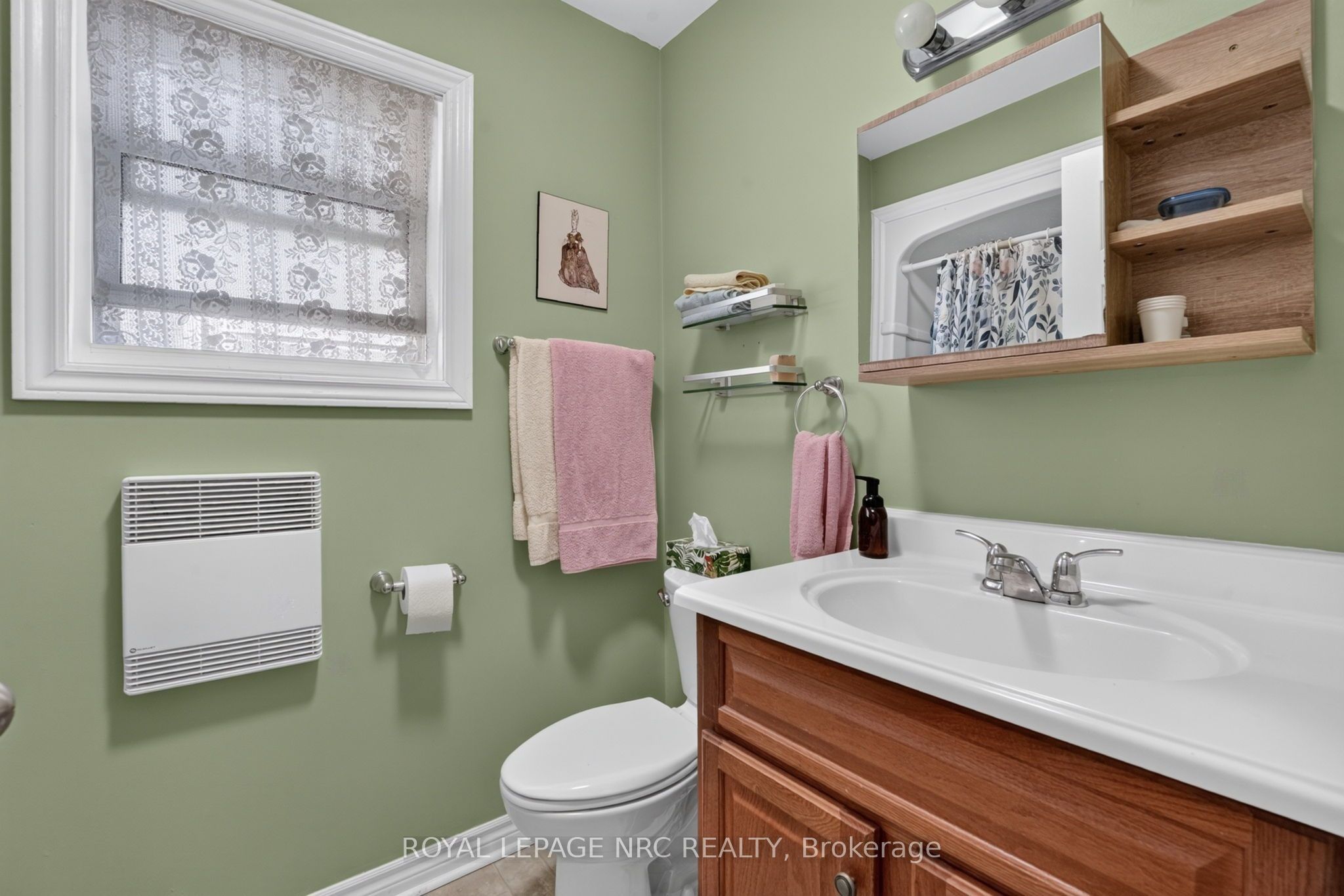 3852 Mathewson Avenue Property Photo 6