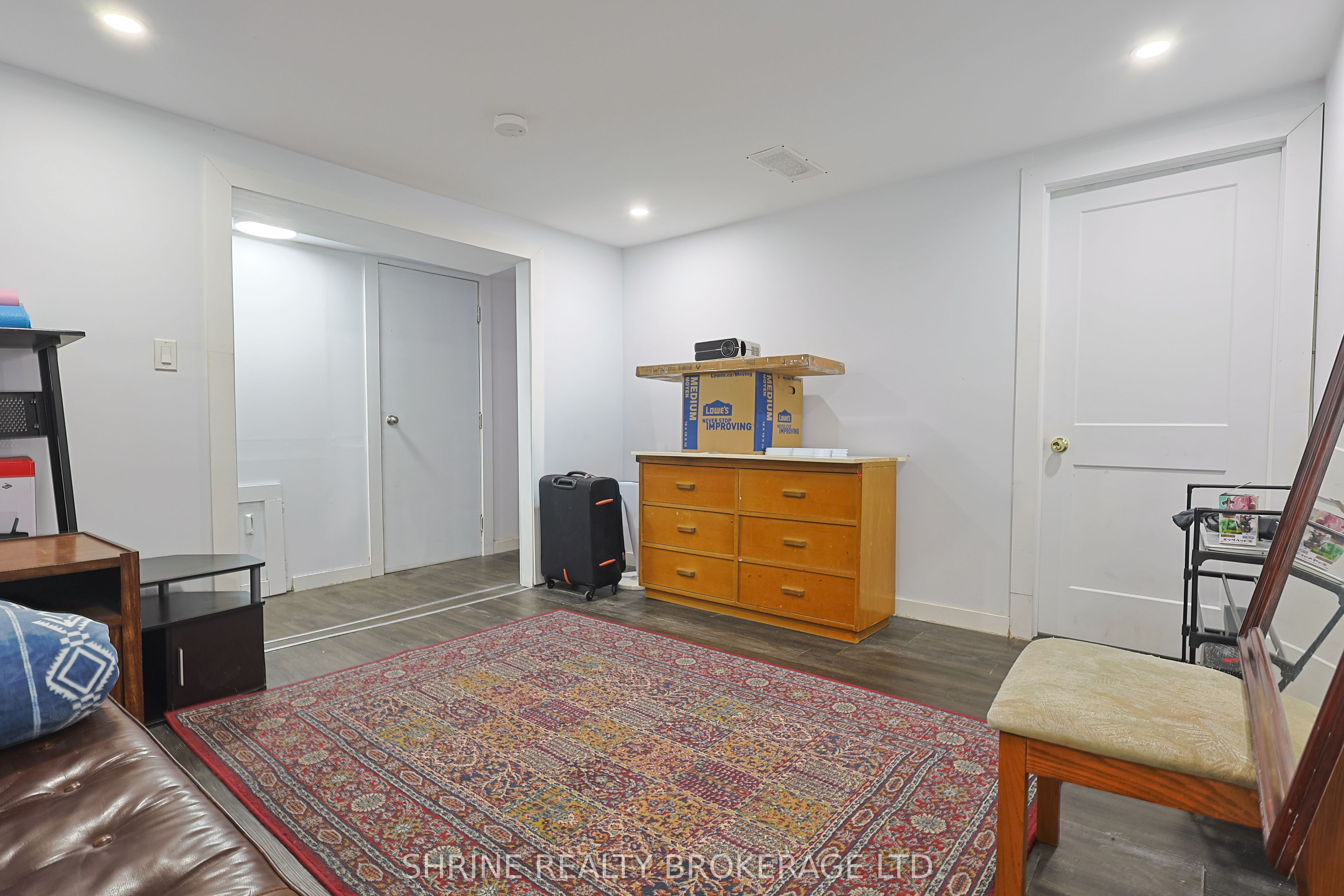 743 Sevilla Park Place Bedroom 3 Property Photo 11