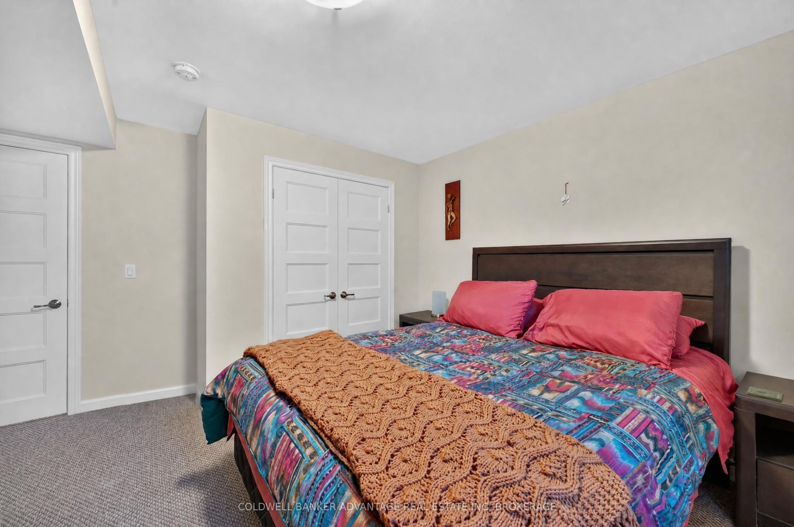 211 Classic Avenue Property Photo 21