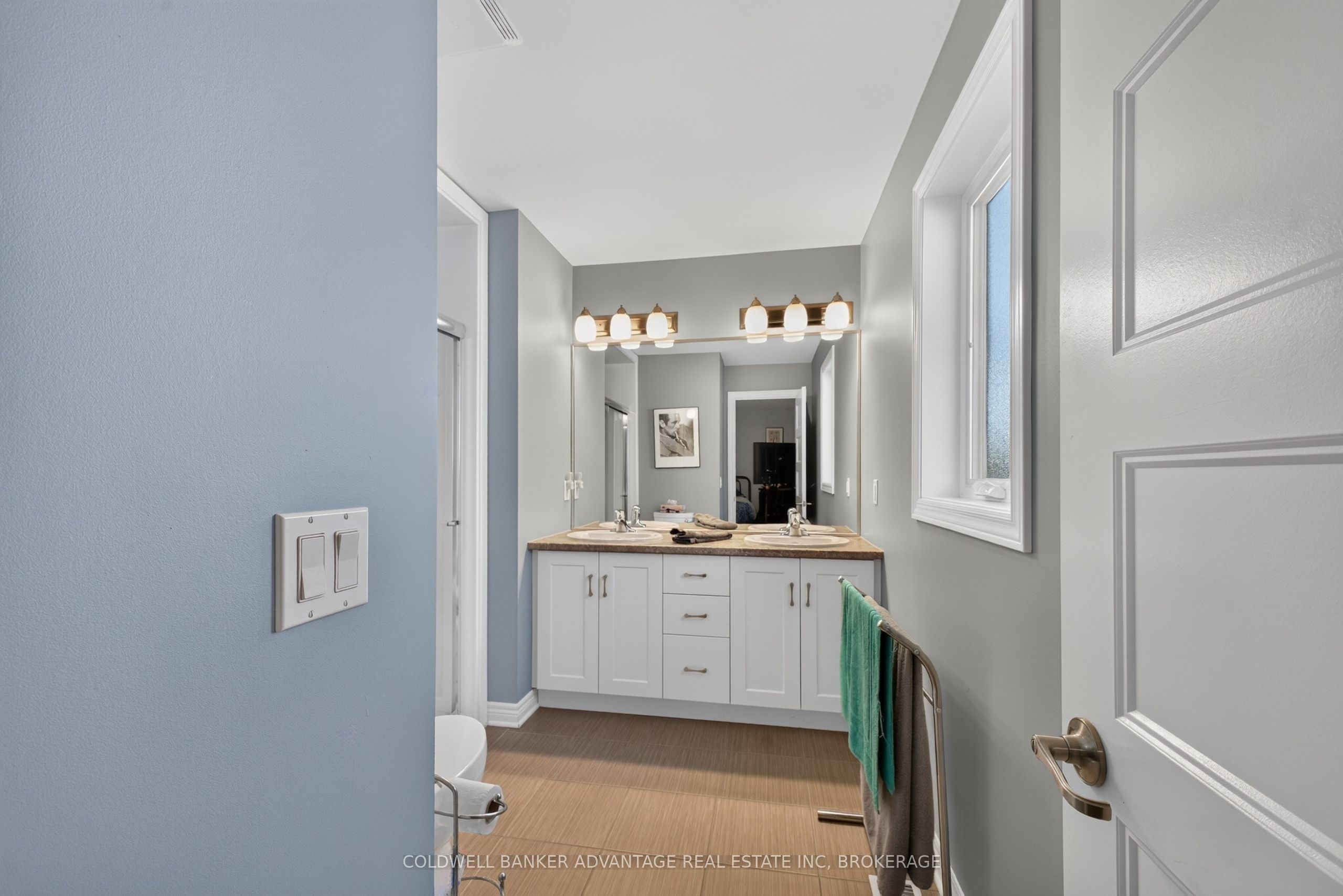 211 Classic Avenue Property Photo 23