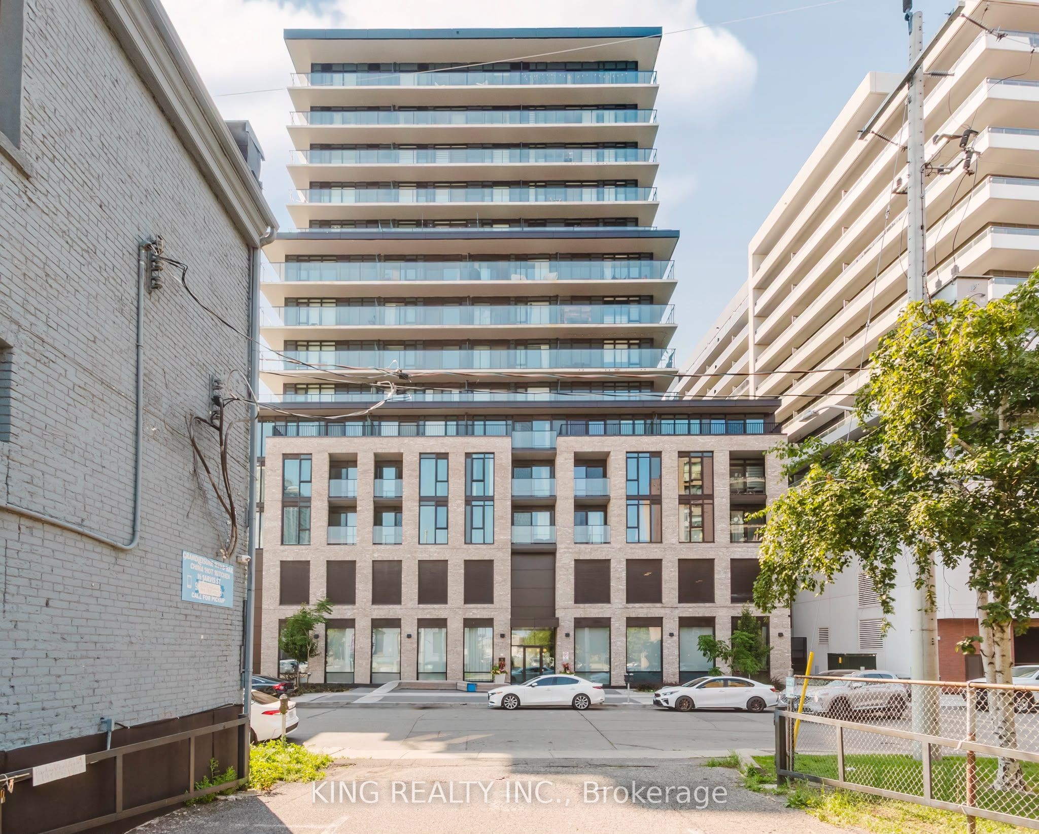 1522-1 Jarvis Street Property Photo 3