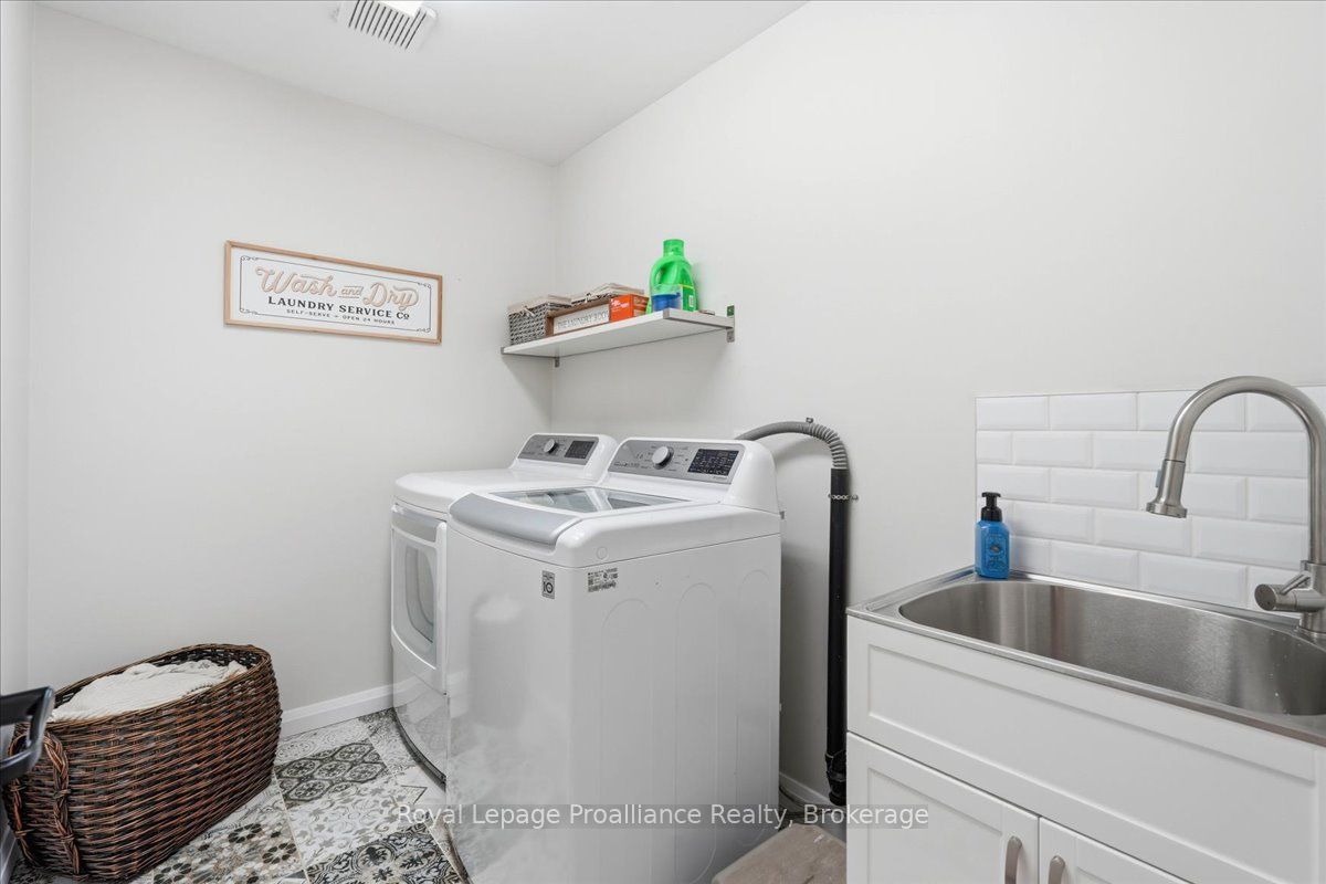 10389 41 Highway Property Photo 19