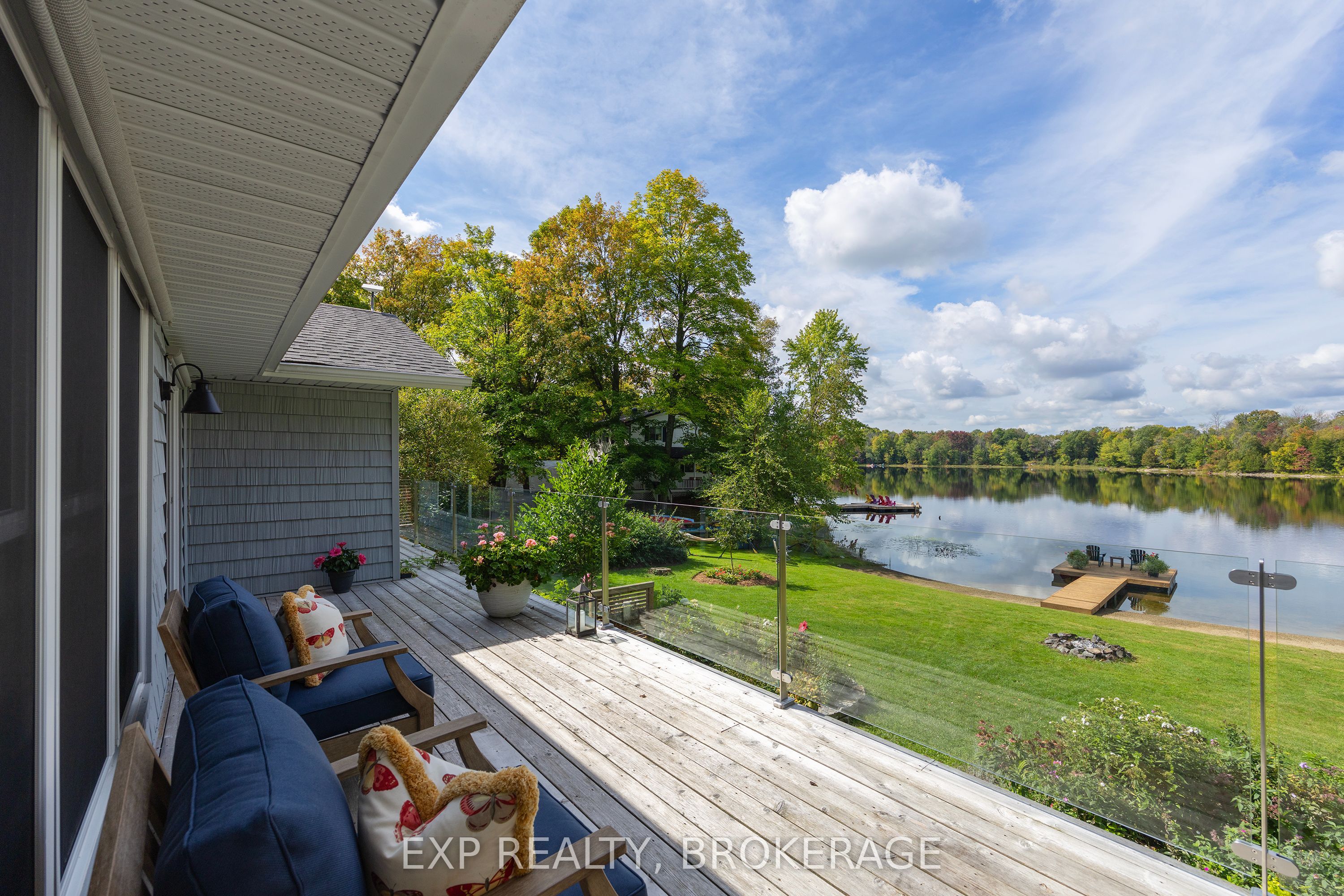 2114 Hambly Lane Property Photo 4