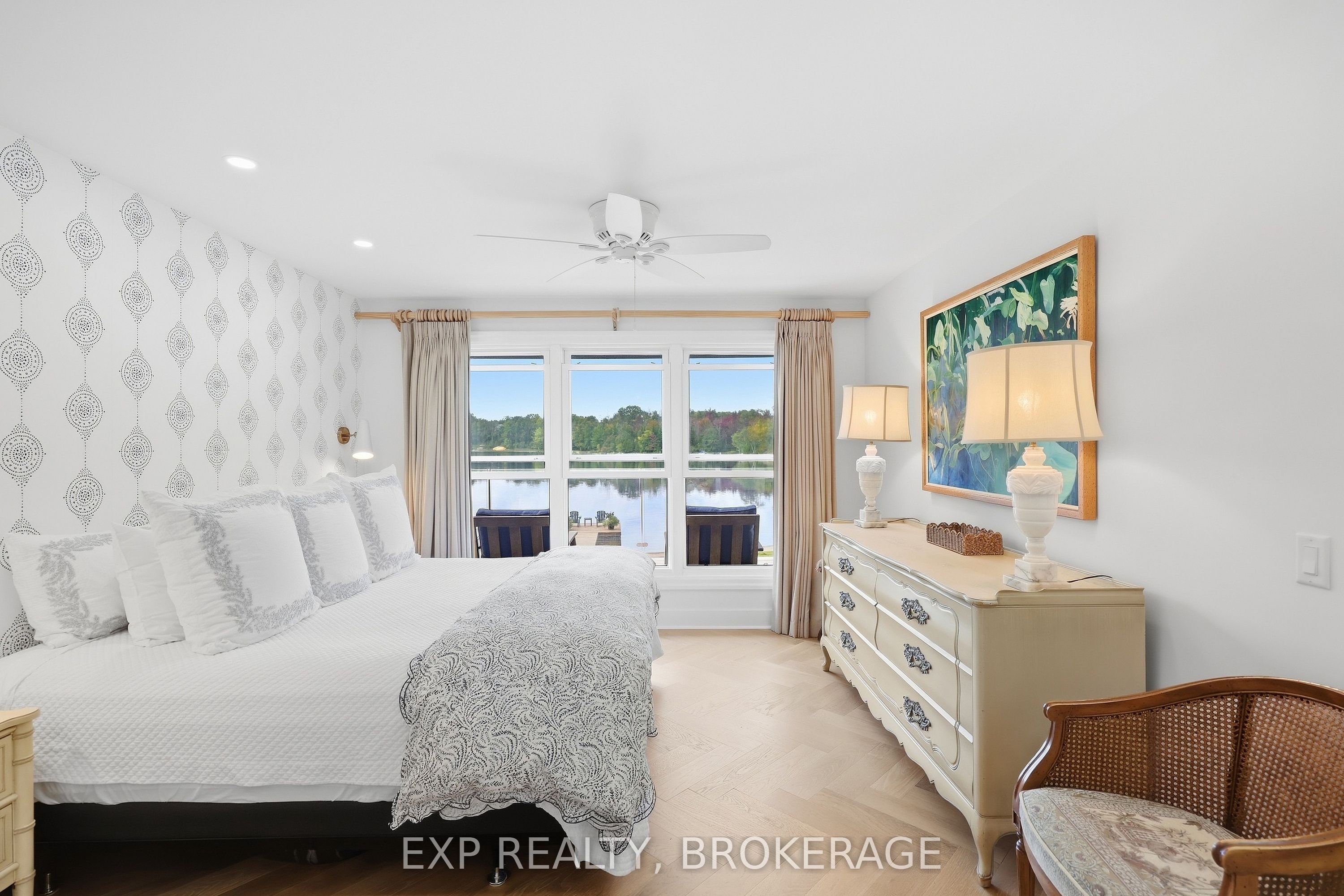 2114 Hambly Lane Property Photo 12