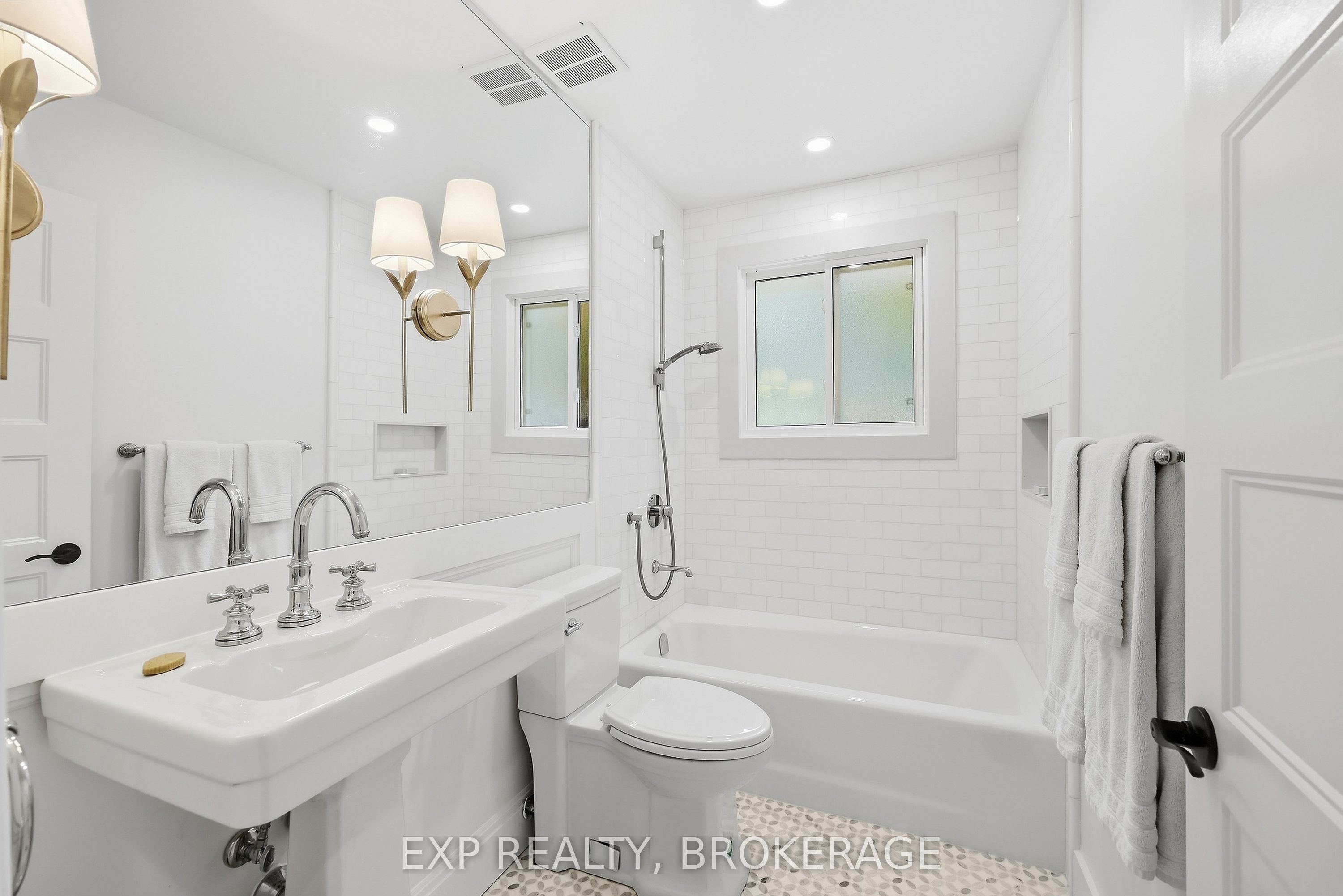 2114 Hambly Lane Property Photo 16