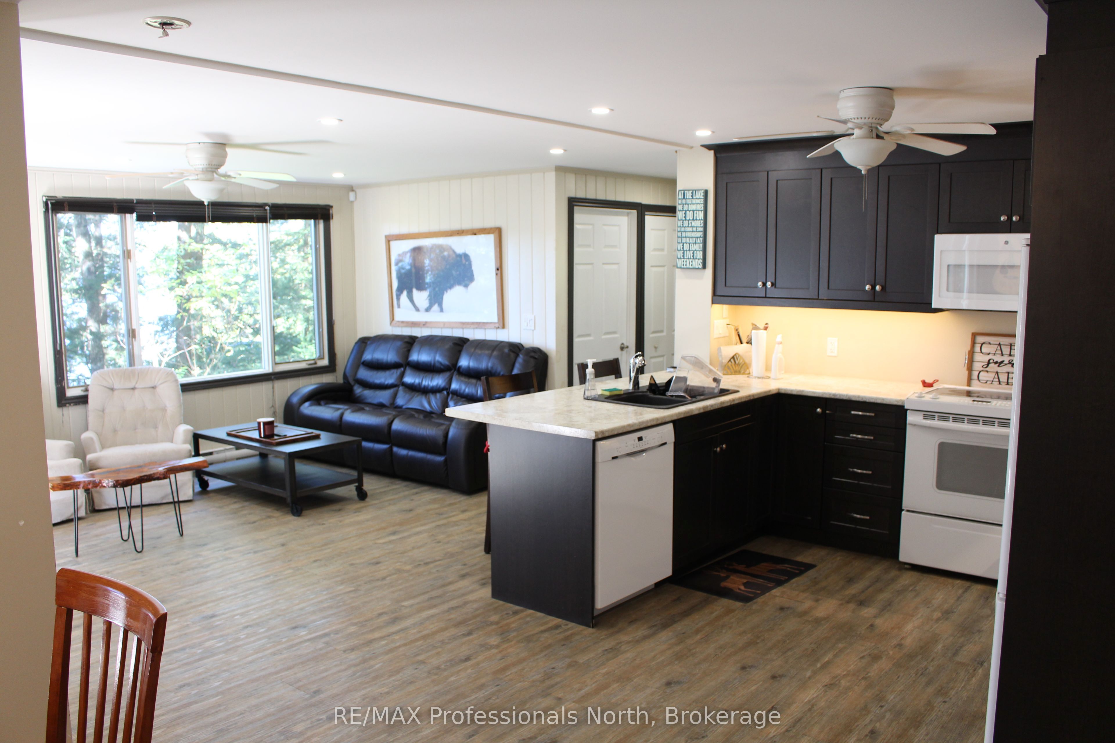 1813 Kashagawigamog Lake Road Property Photo 9