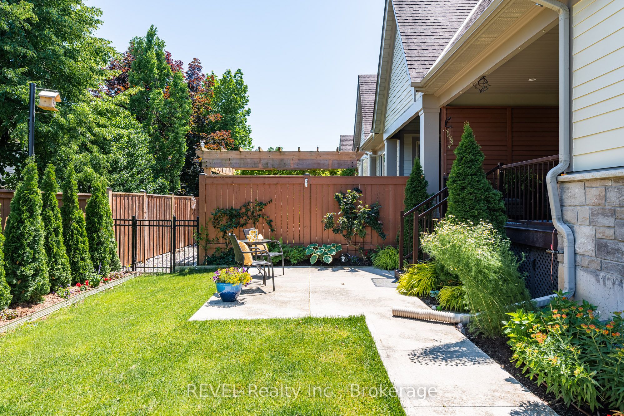 19 Francesco Crescent Property Photo 31