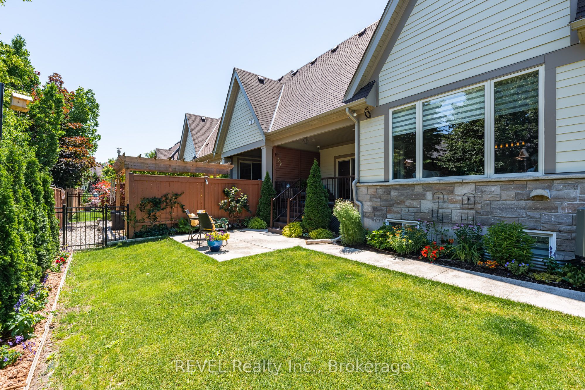 19 Francesco Crescent Property Photo 32