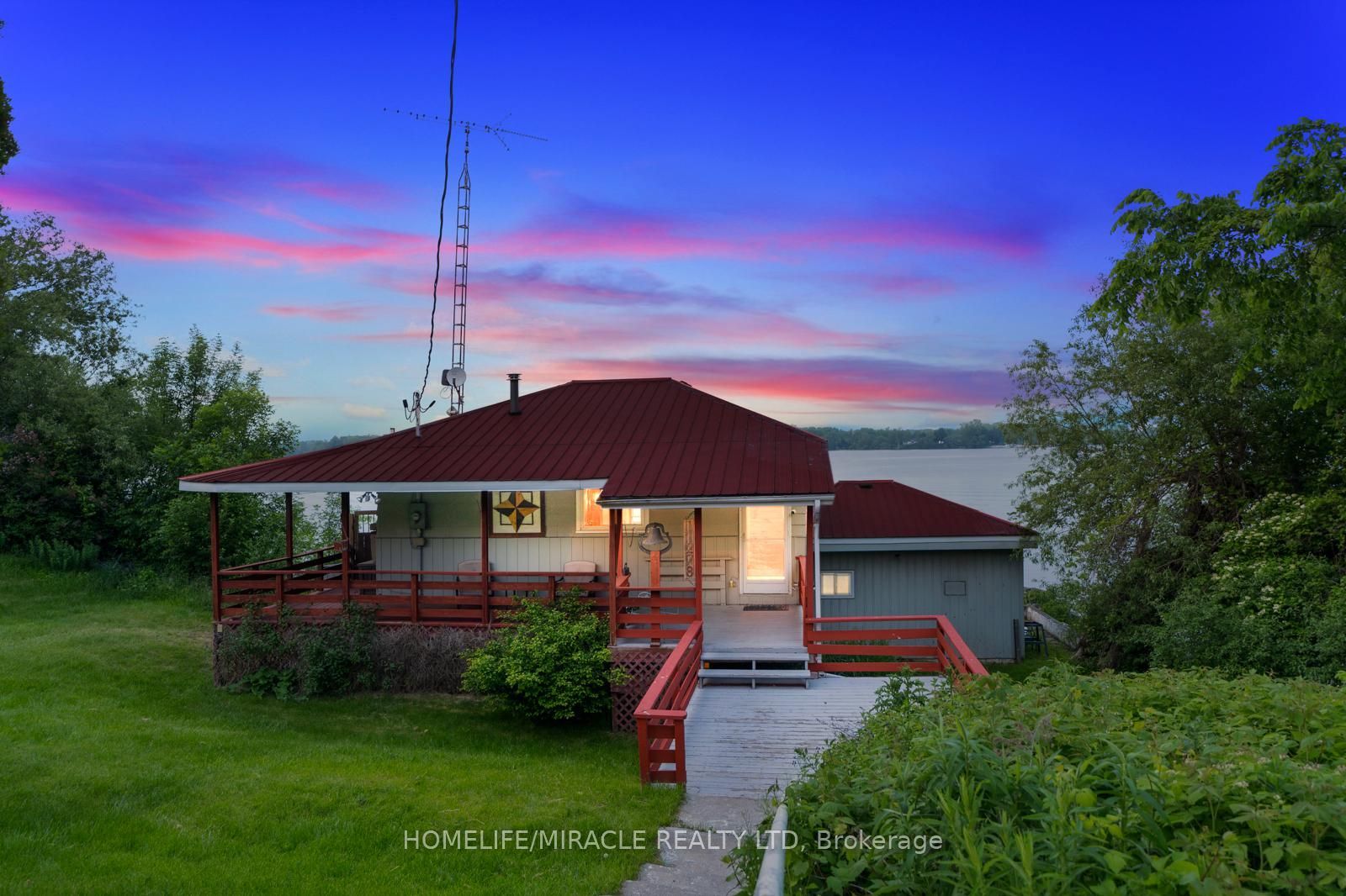 11278 Loyalist Parkway Property Photo 1